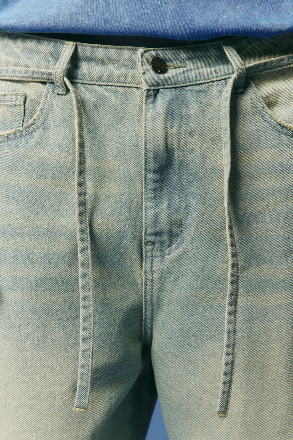 Джинсы-бананы со шнурком в поясе - цвет зеленый - 5