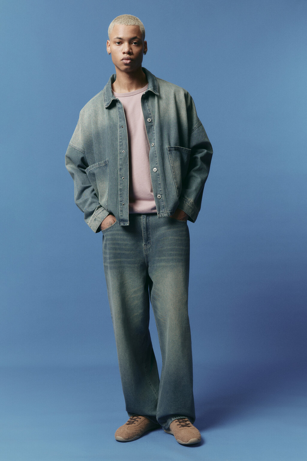 Джинсы широкие с вареным эффектом - цвет голубой - 5