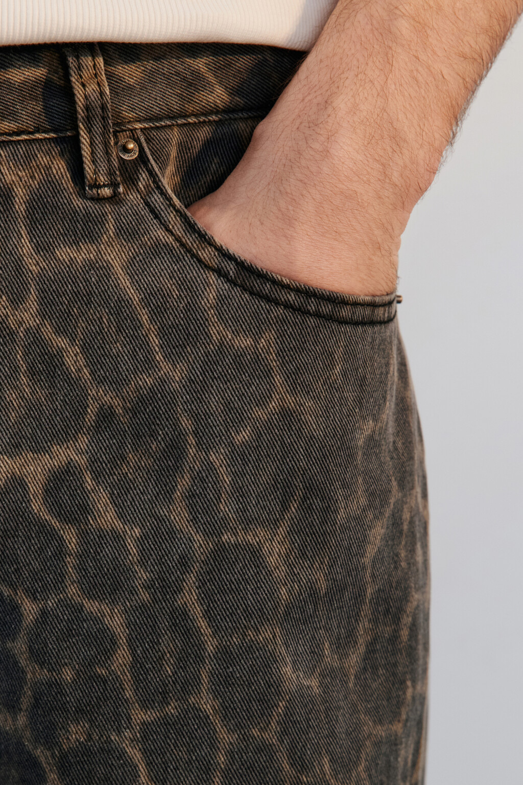 Джинсы широкие с леопардовым принтом - цвет мультиколор - 6