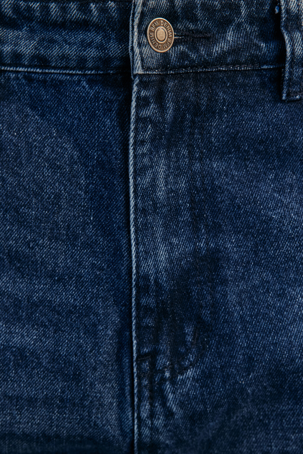 Джинсы широкие рваные с обрезанными краями - цвет синий - 5