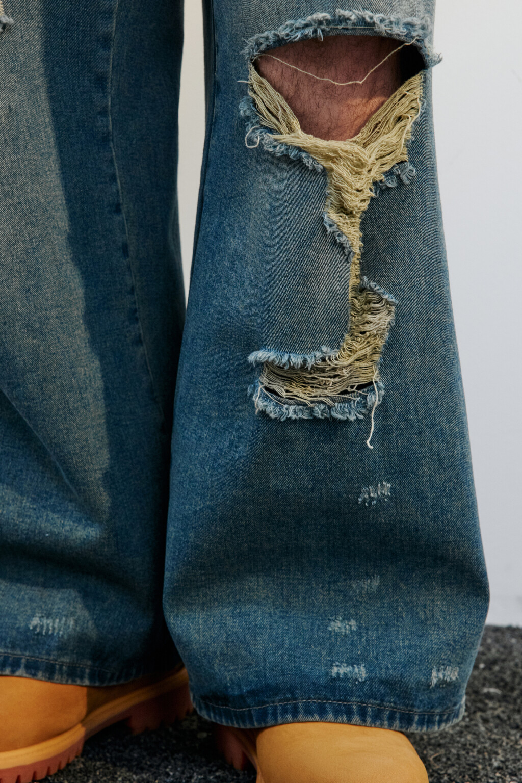 Джинсы экстраширокие рваные - цвет голубой - 7