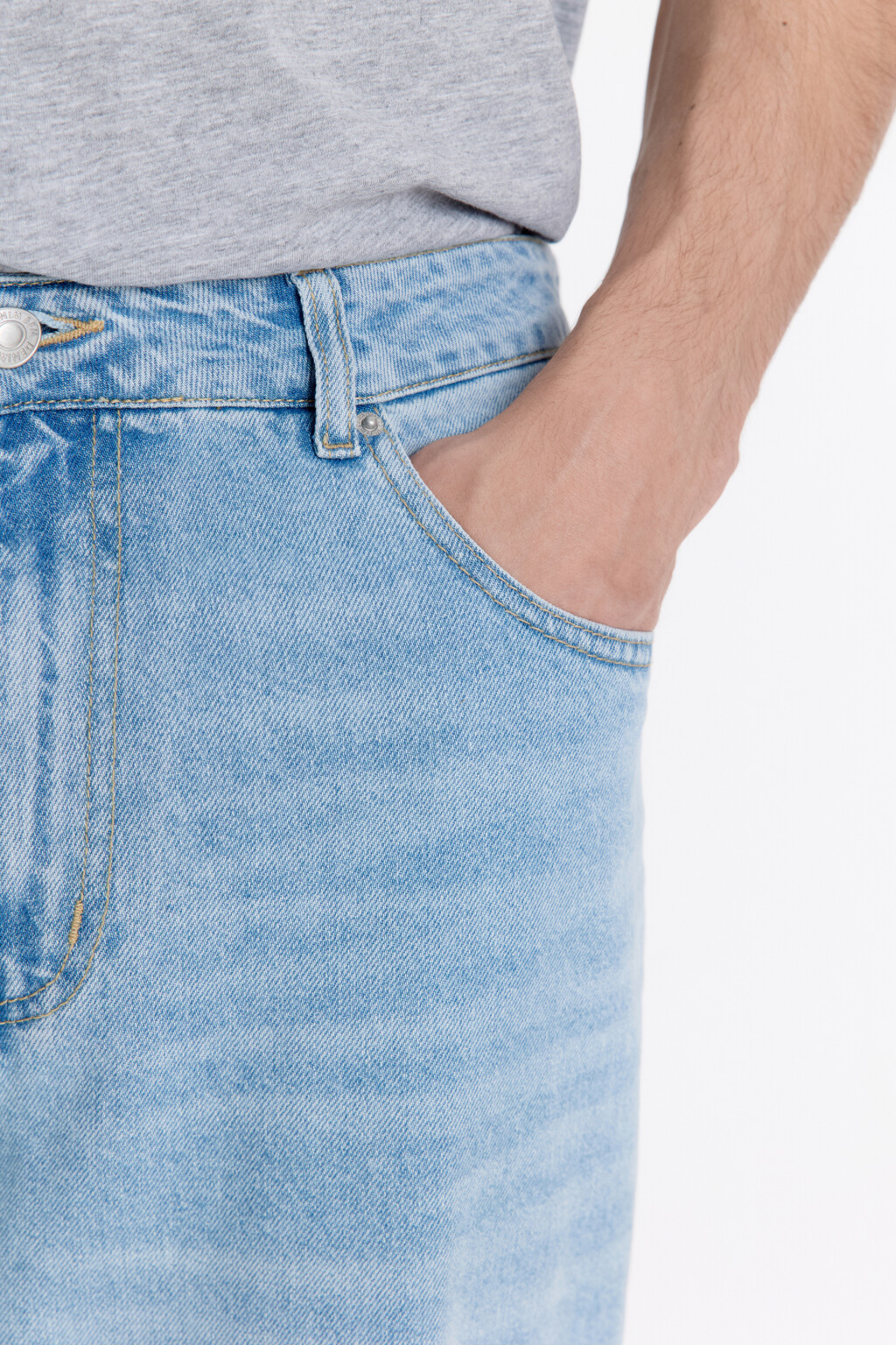 Джинсы зауженные со средней посадкой - цвет голубой - 6