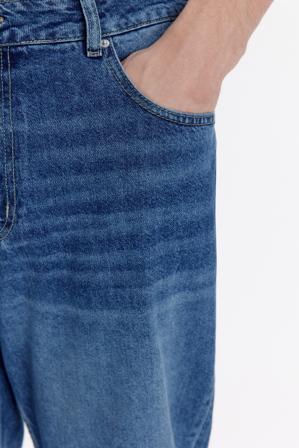 Джинсы зауженные со средней посадкой - цвет голубой - 6