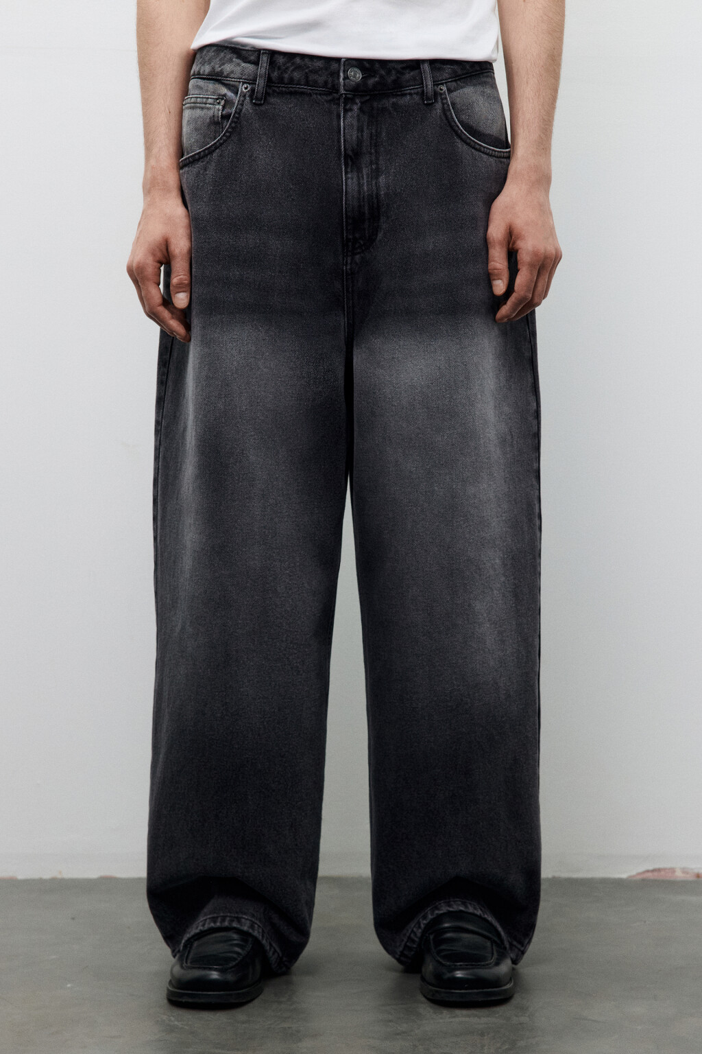 Джинсы широкие с вареным эффектом - цвет серый - 2