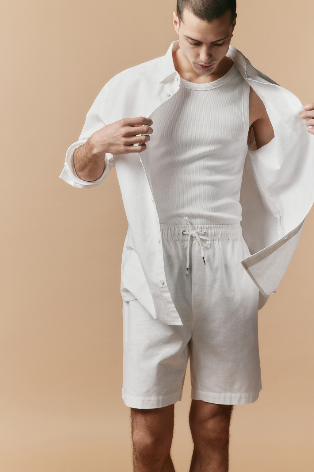 Шорты льняные с поясом на завязках - цвет белый - 1