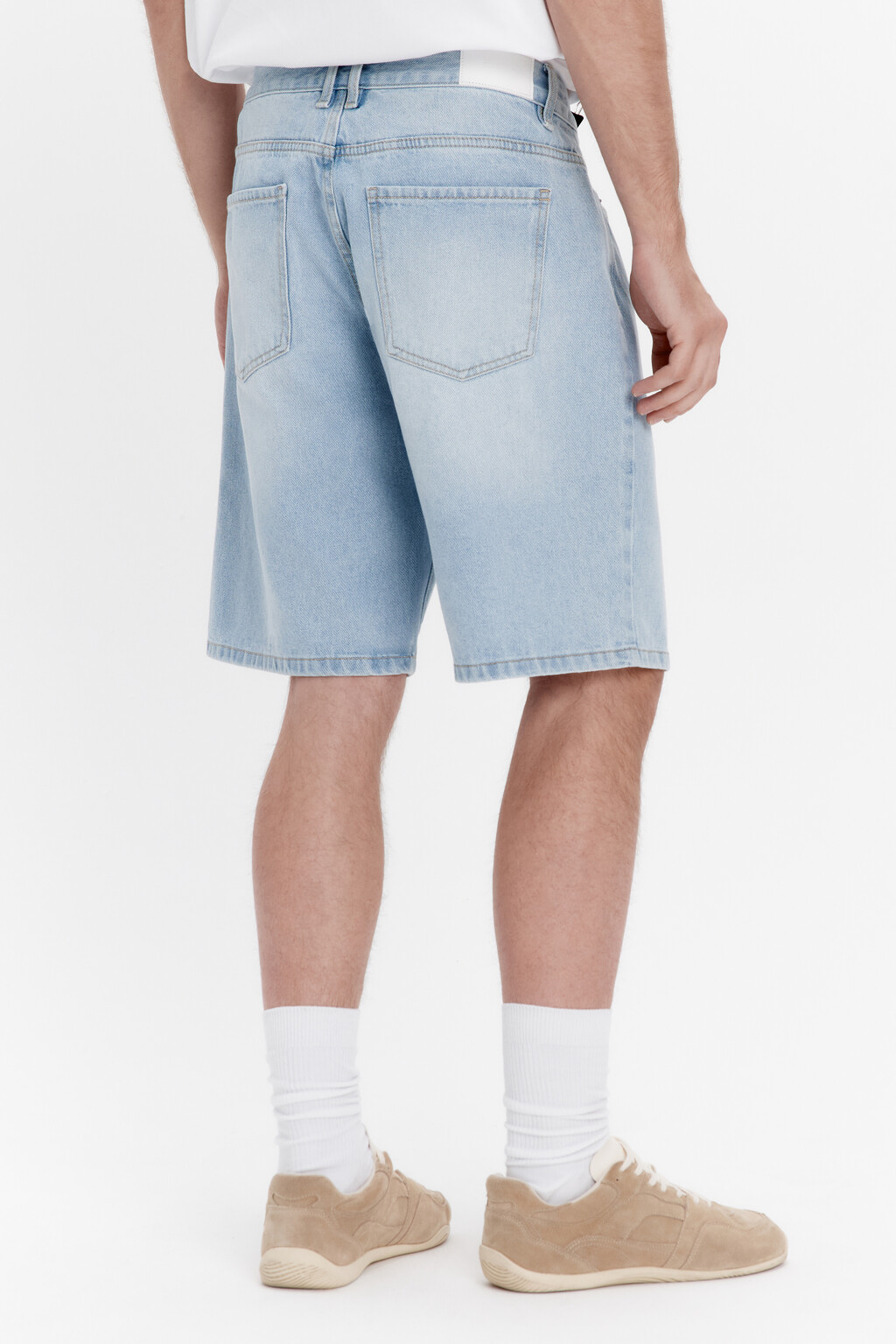 Шорты джинсовые с вареным эффектом - цвет голубой - 3