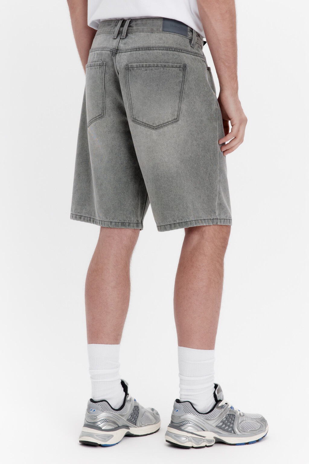 Шорты джинсовые с вареным эффектом - цвет серый - 3