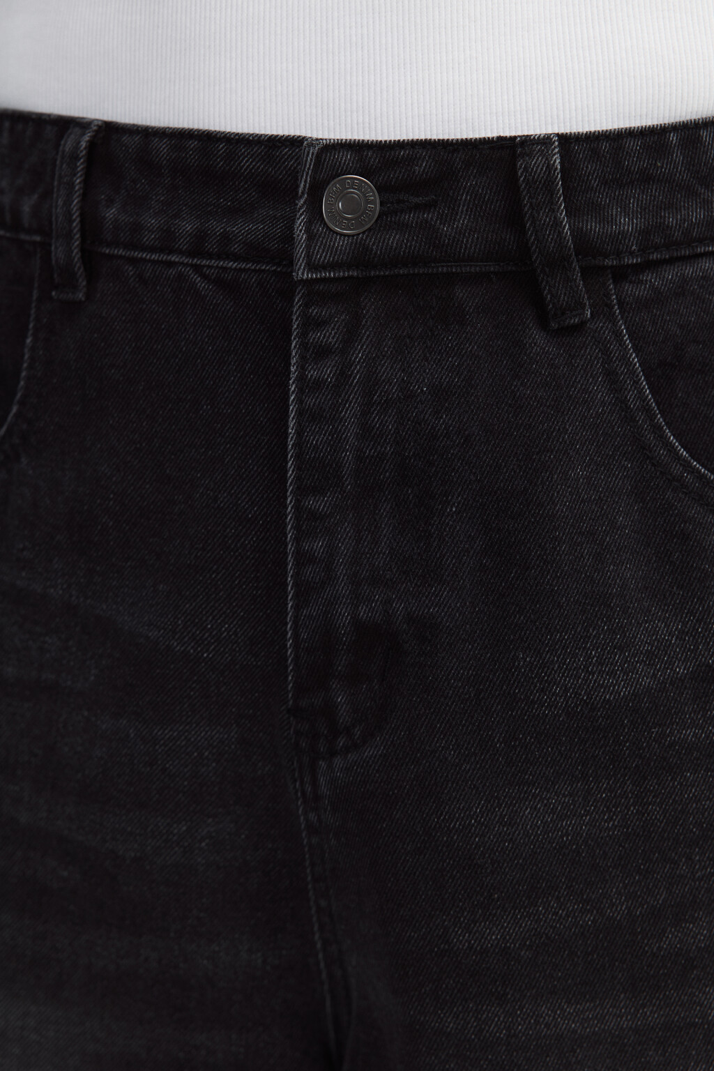 Шорты-бриджи джинсовые с вареным эффектом - цвет серый - 5