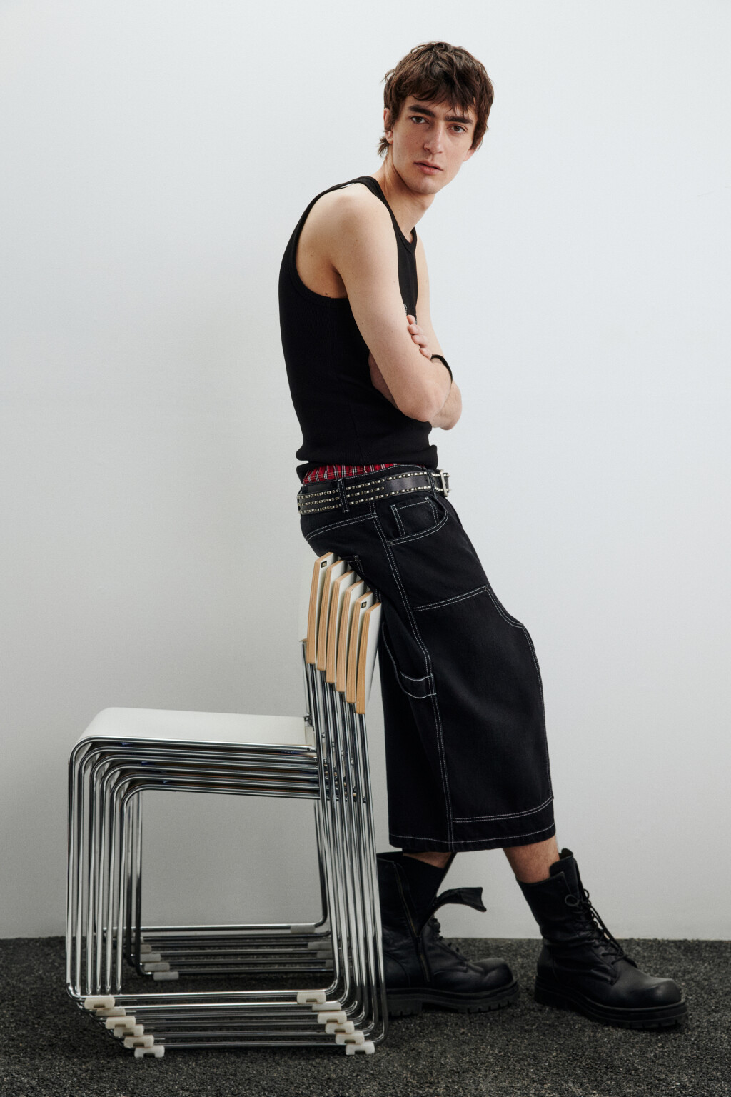 Шорты джинсовые с контрастной прострочкой - цвет черный - 1