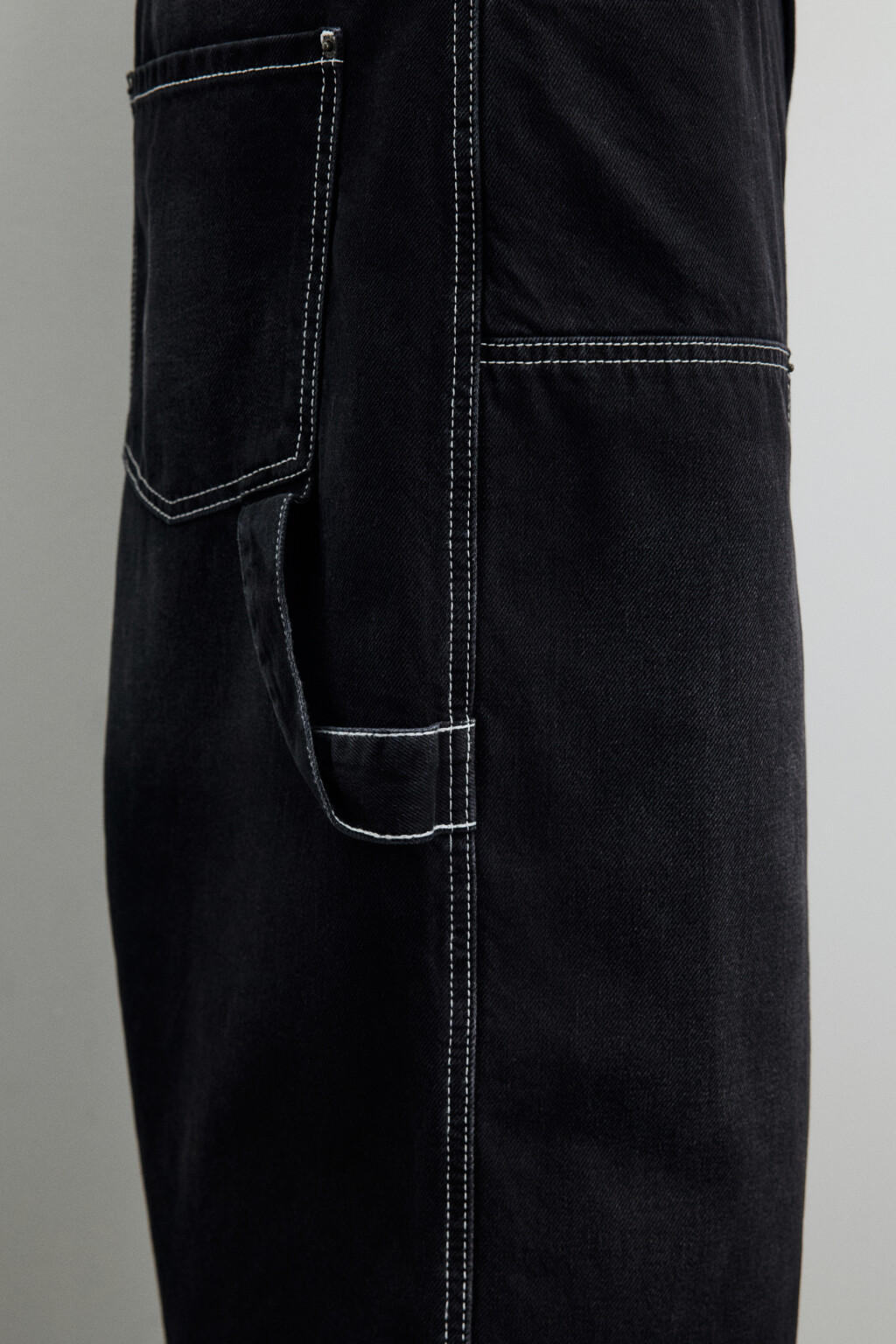 Шорты джинсовые с контрастной прострочкой - цвет черный - 7