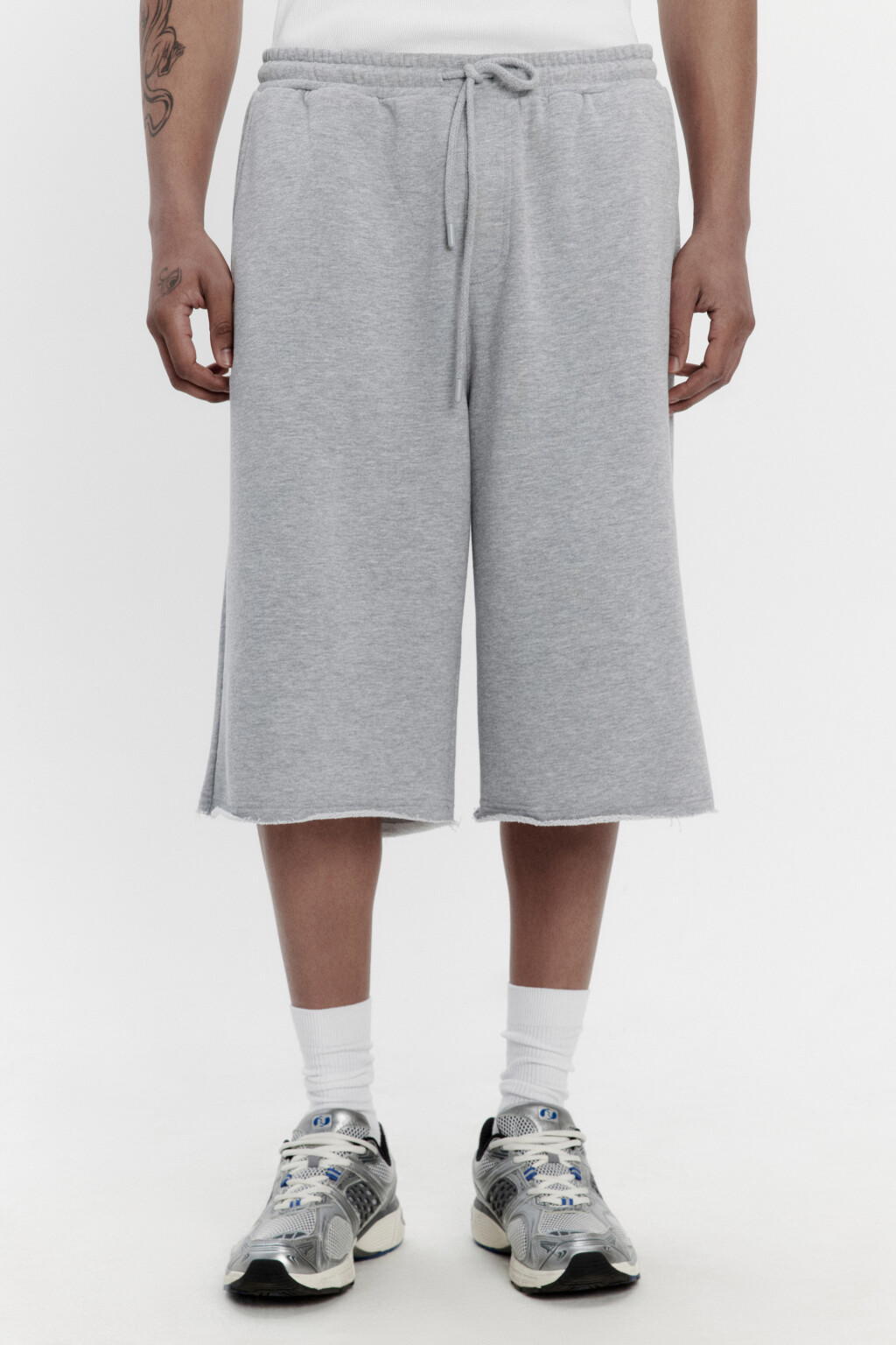 Шорты-бермуды из хлопкового футера - цвет серый - 2