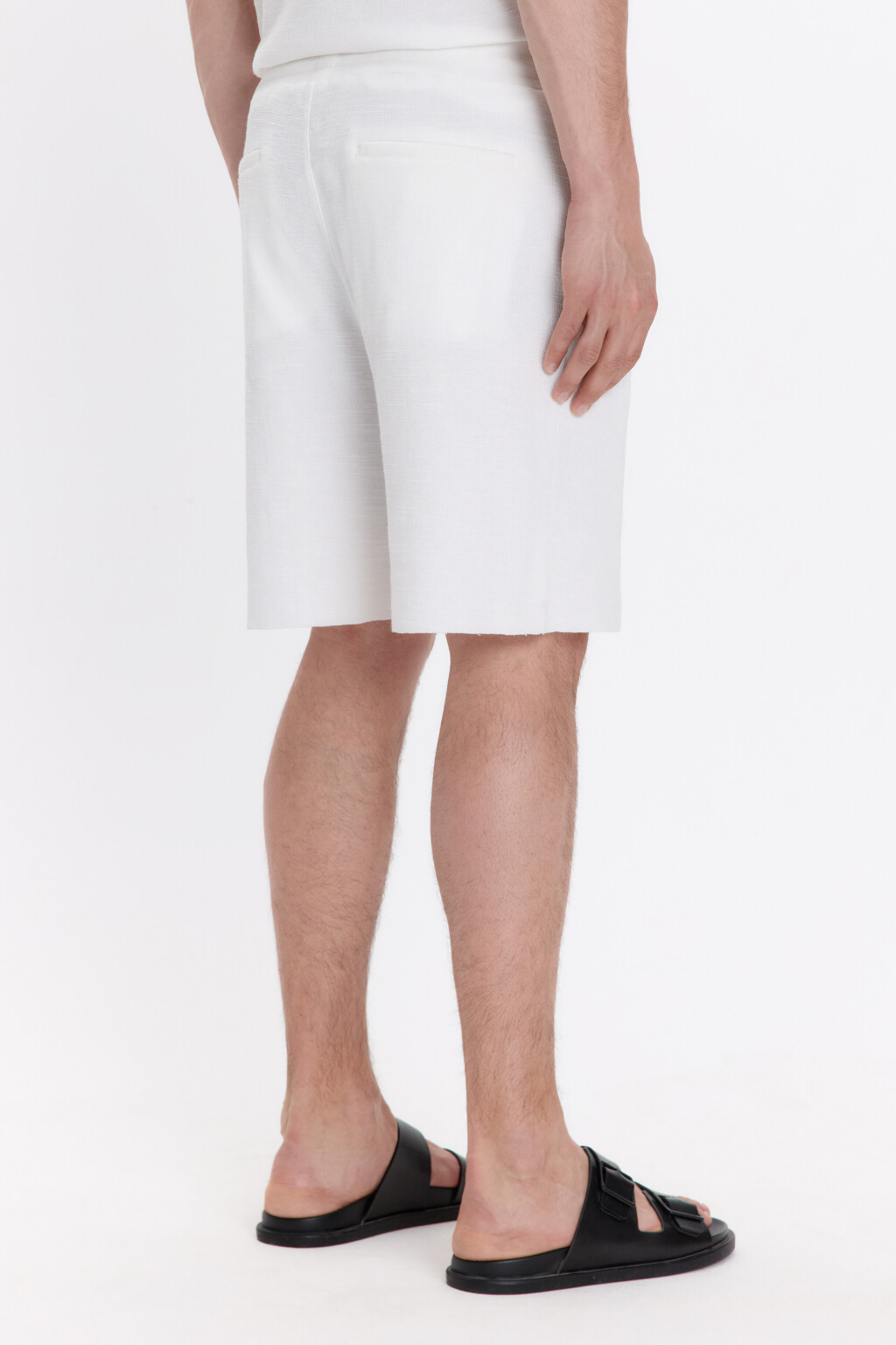 Шорты трикотажные с обрезанными краями - цвет белый - 3