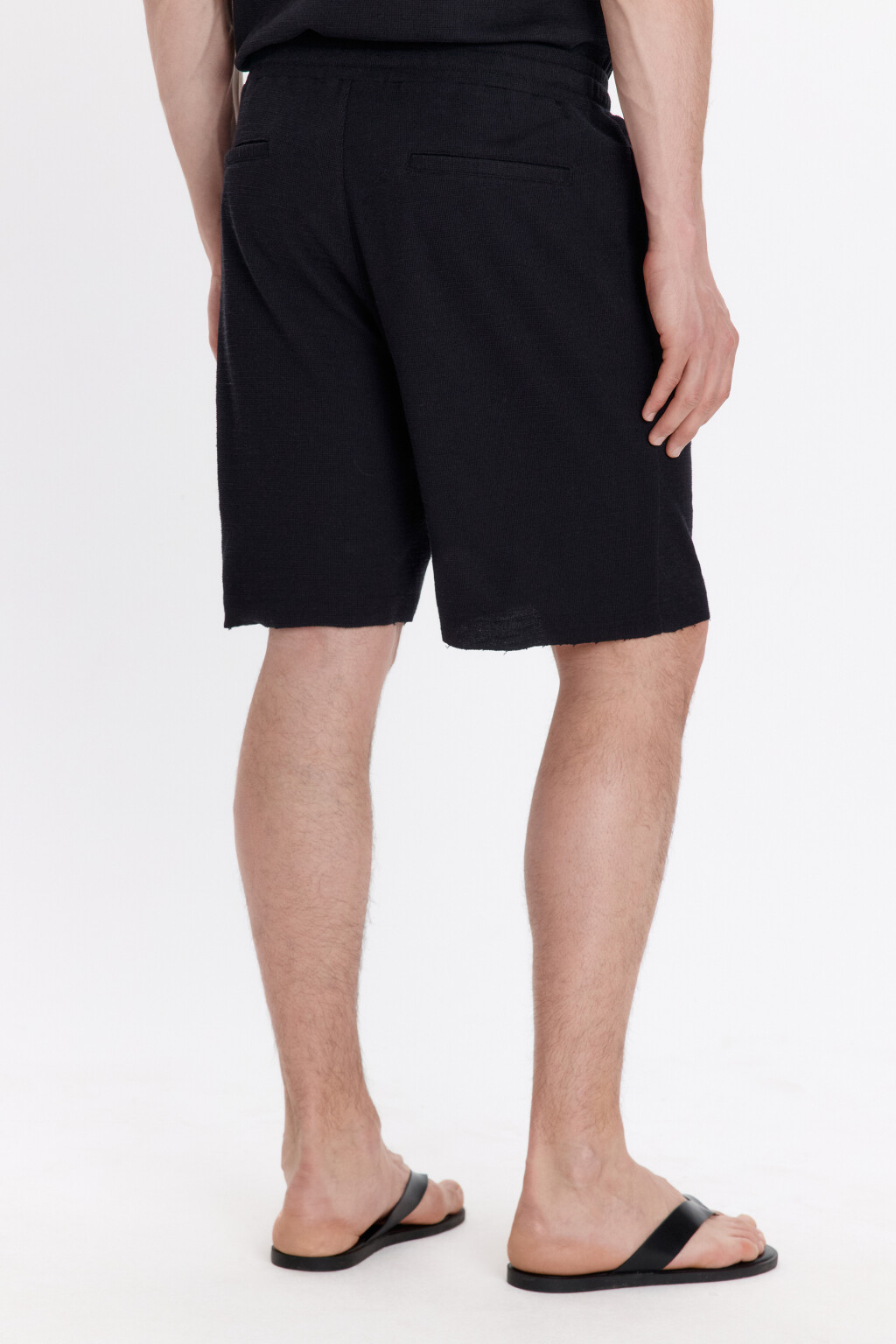 Шорты трикотажные с обрезанными краями - цвет черный - 3