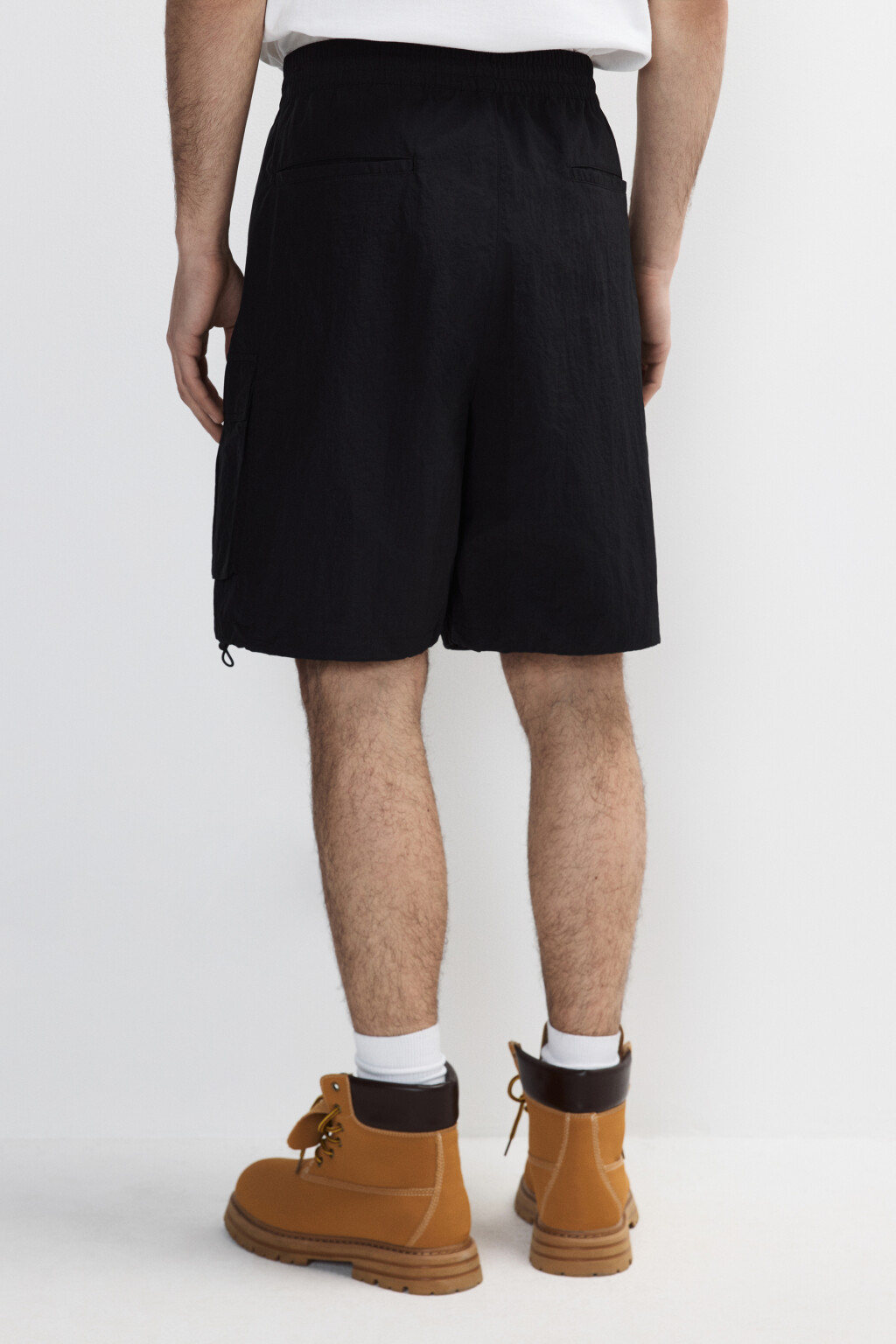 Шорты с накладными карманами - цвет черный - 3