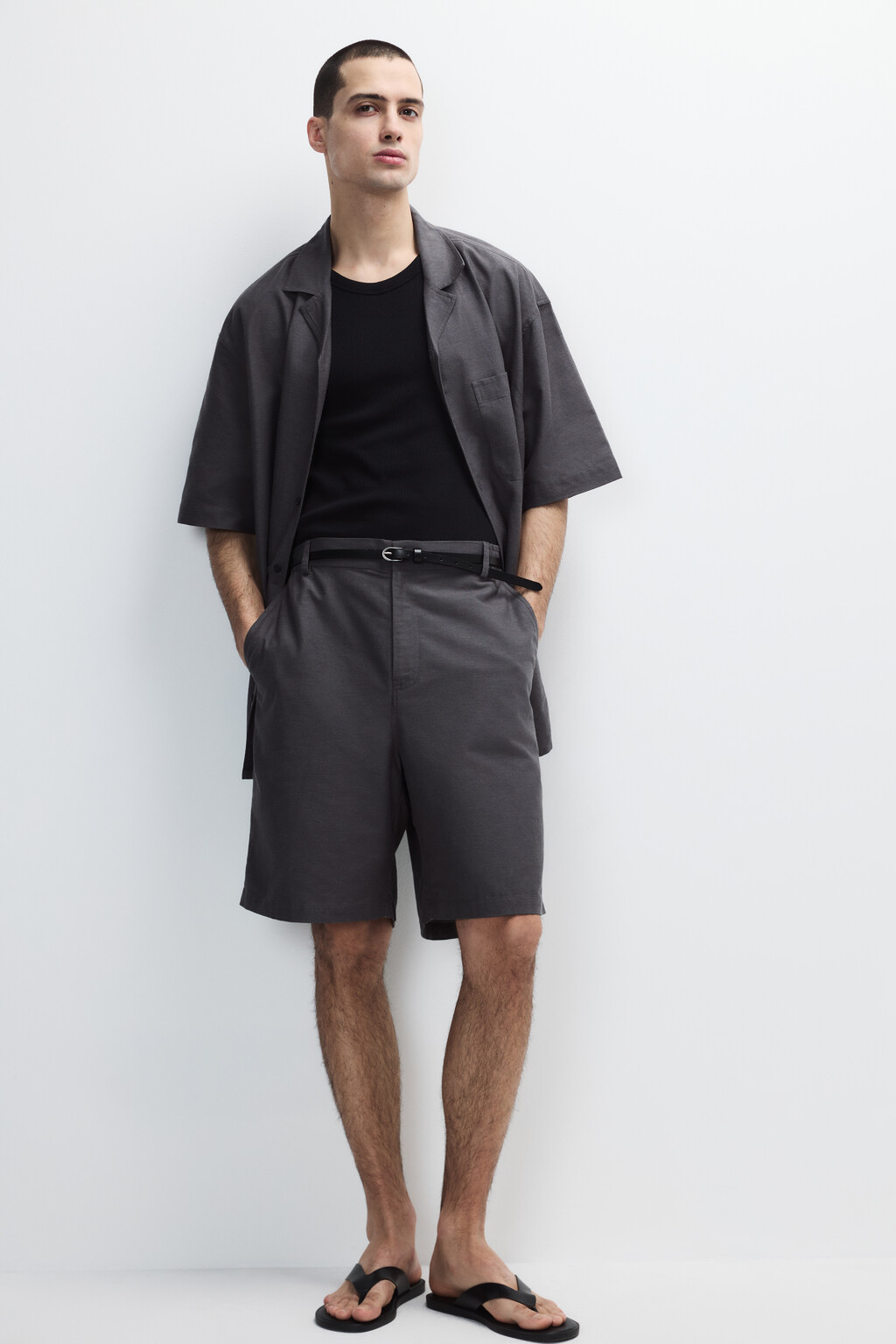 Шорты костюмные из льняной ткани - цвет серый - 2