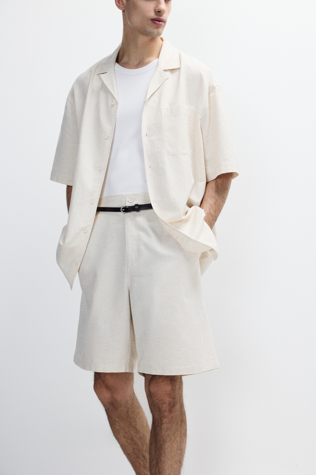 Шорты костюмные из льняной ткани - цвет молочный - 1