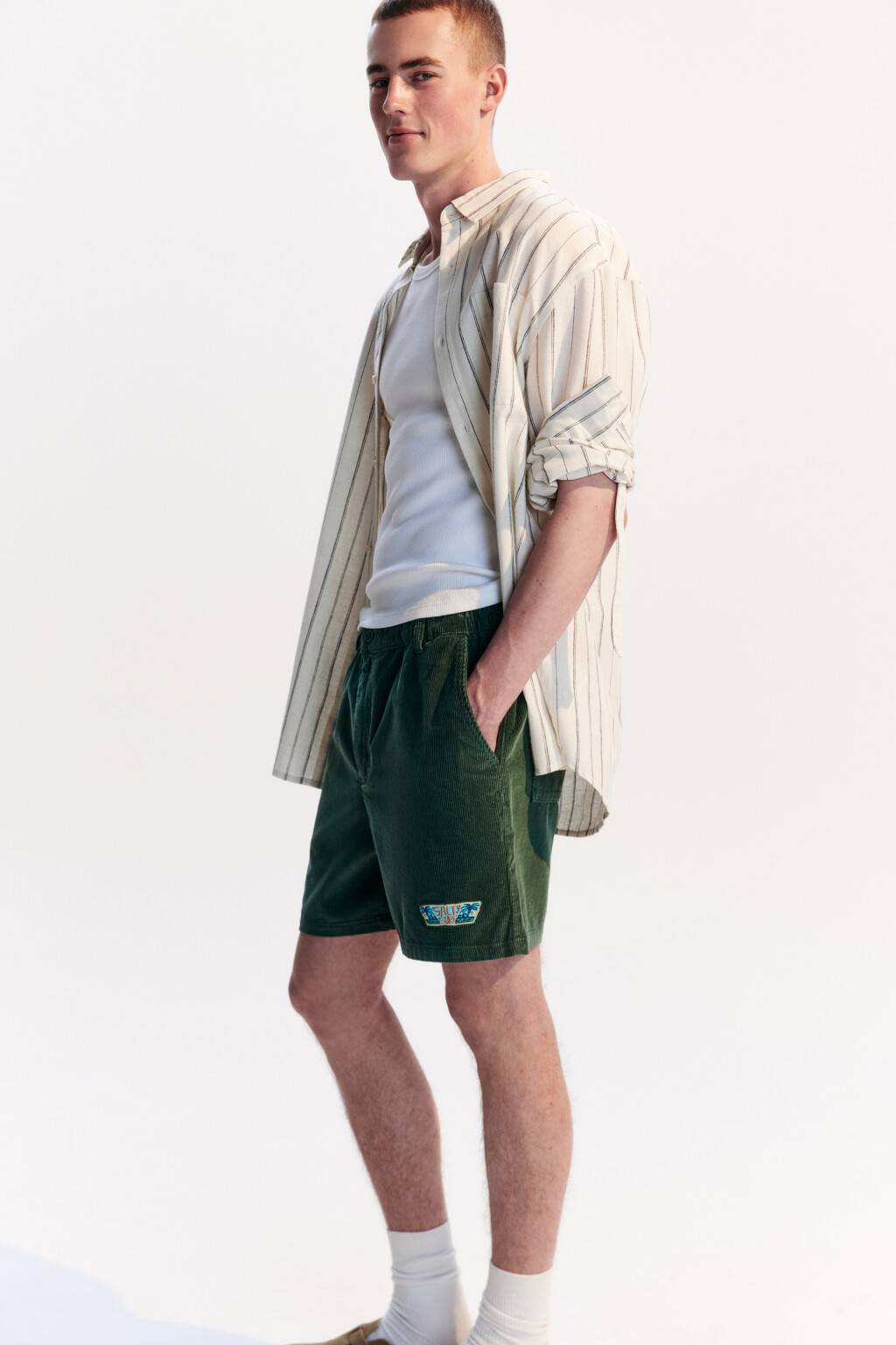 Шорты вельветовые с вышивкой - цвет зеленый - 1