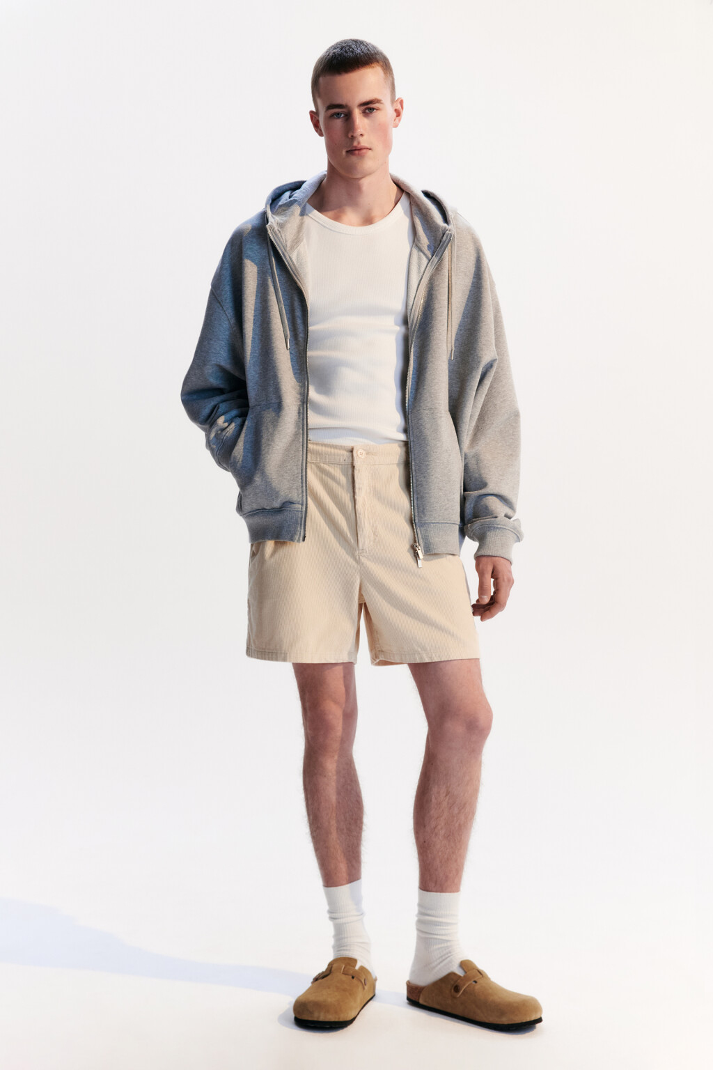 Шорты вельветовые с вышивкой - цвет бежевый - 4