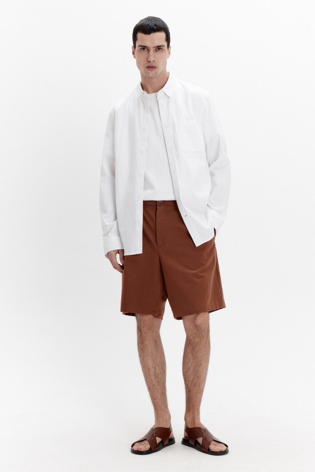 Шорты-бермуды костюмные со складками на поясе - цвет коричневый - 4
