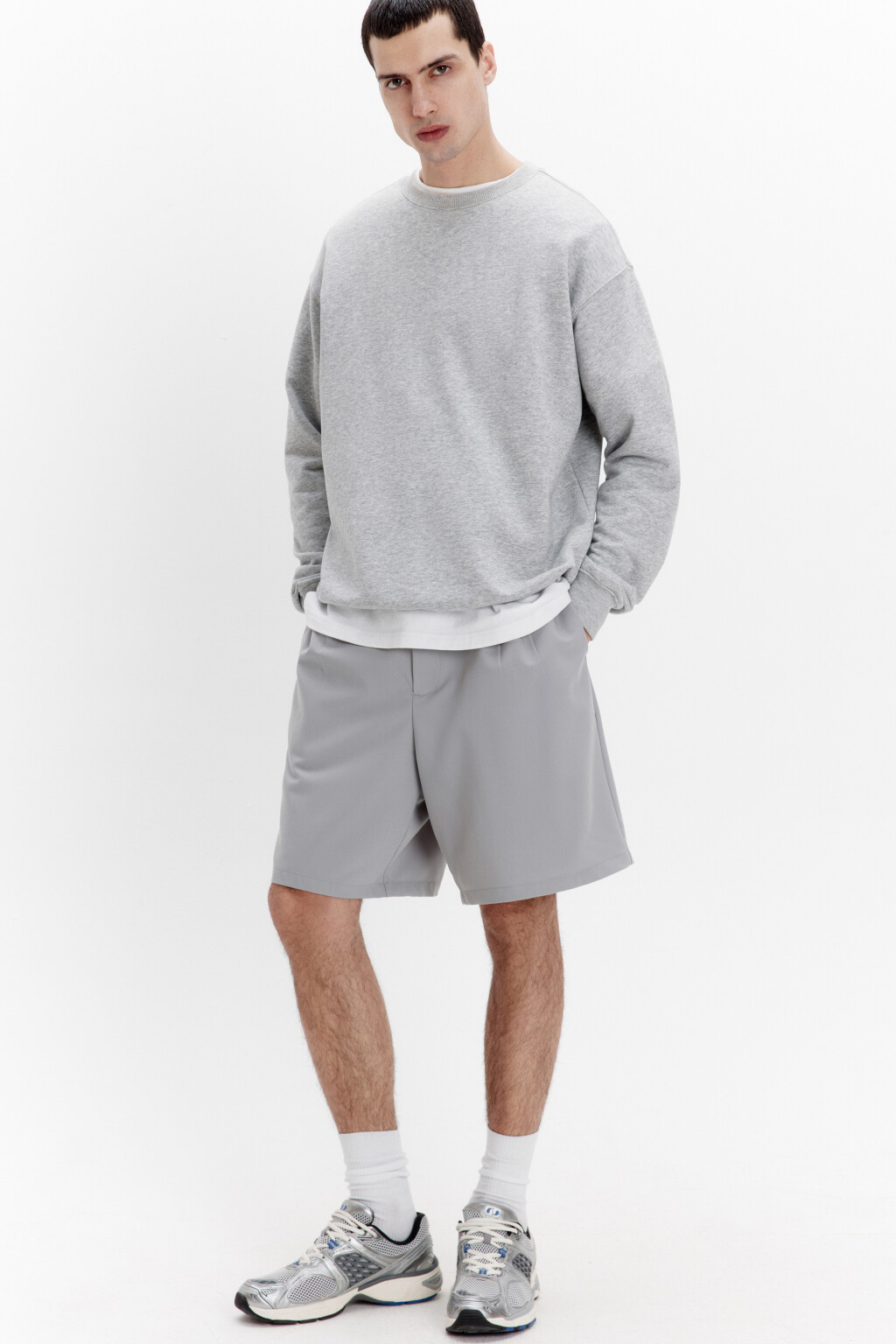 Шорты-бермуды костюмные со складками на поясе - цвет серый - 1