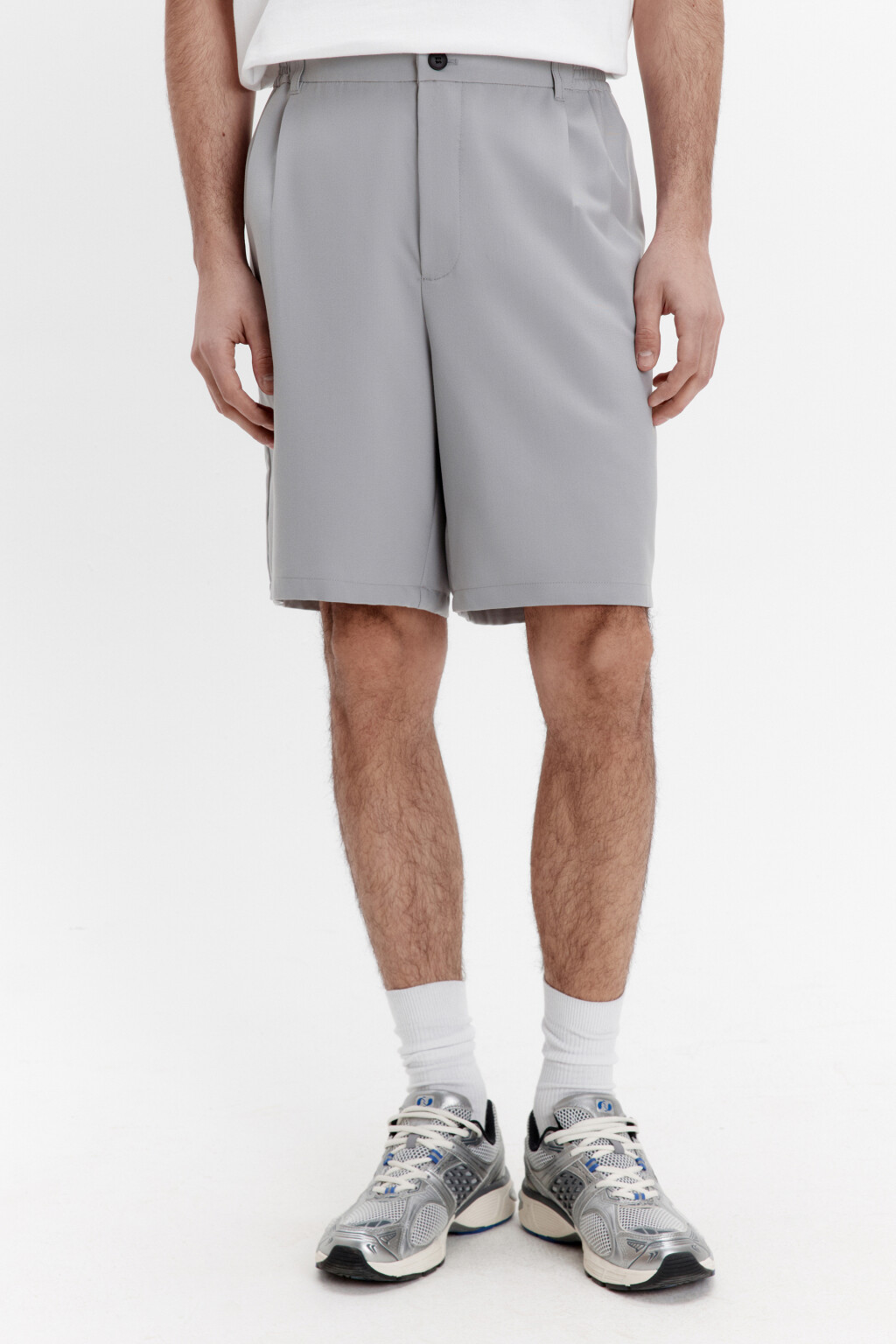 Шорты-бермуды костюмные со складками на поясе - цвет серый - 2