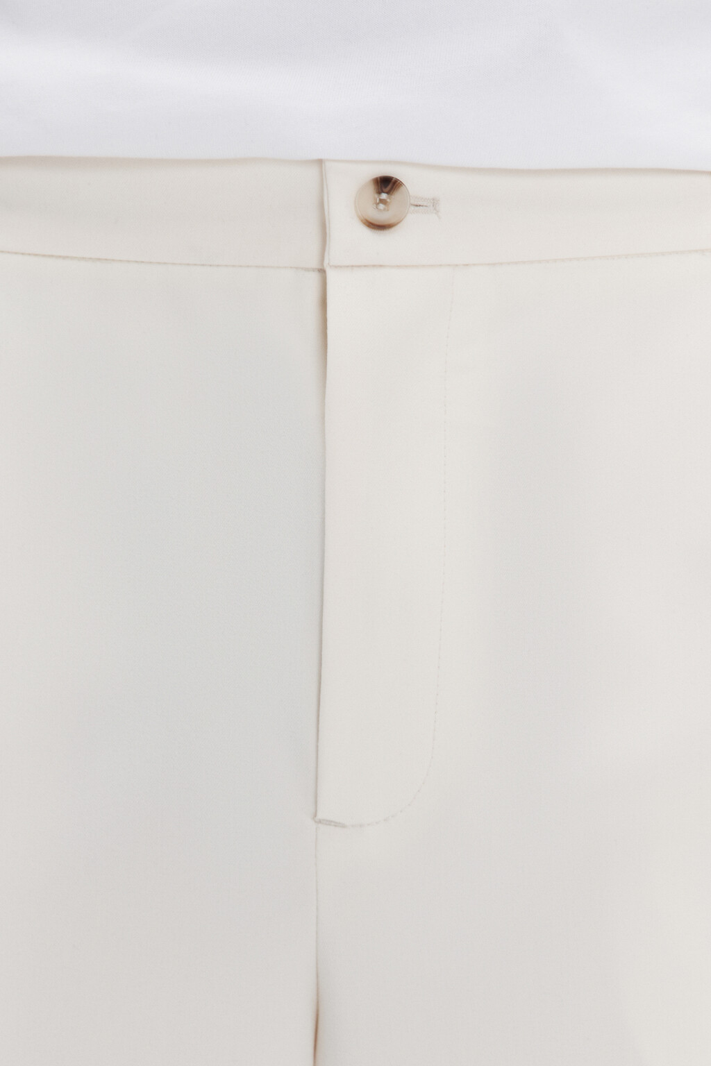 Шорты-бермуды костюмные со складками на поясе - цвет бежевый - 5