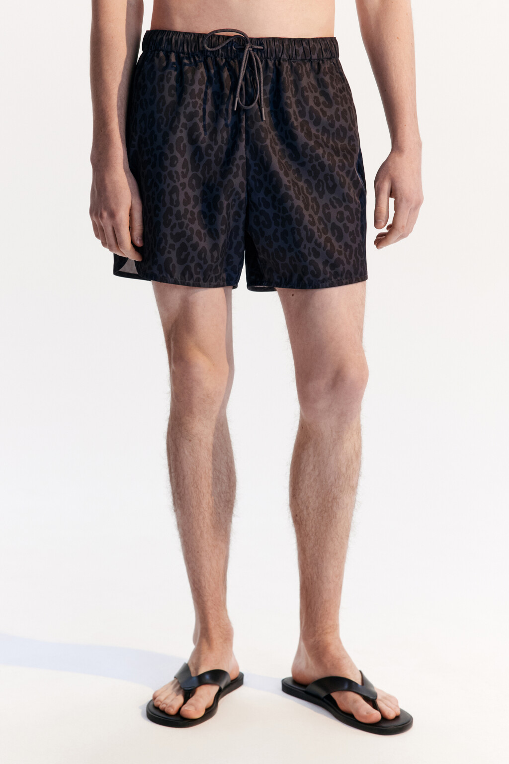 Шорты купальные на завязках - цвет черный - 2