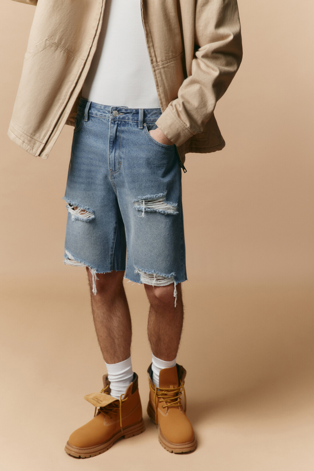Шорты джинсовые рваные - цвет голубой - 3