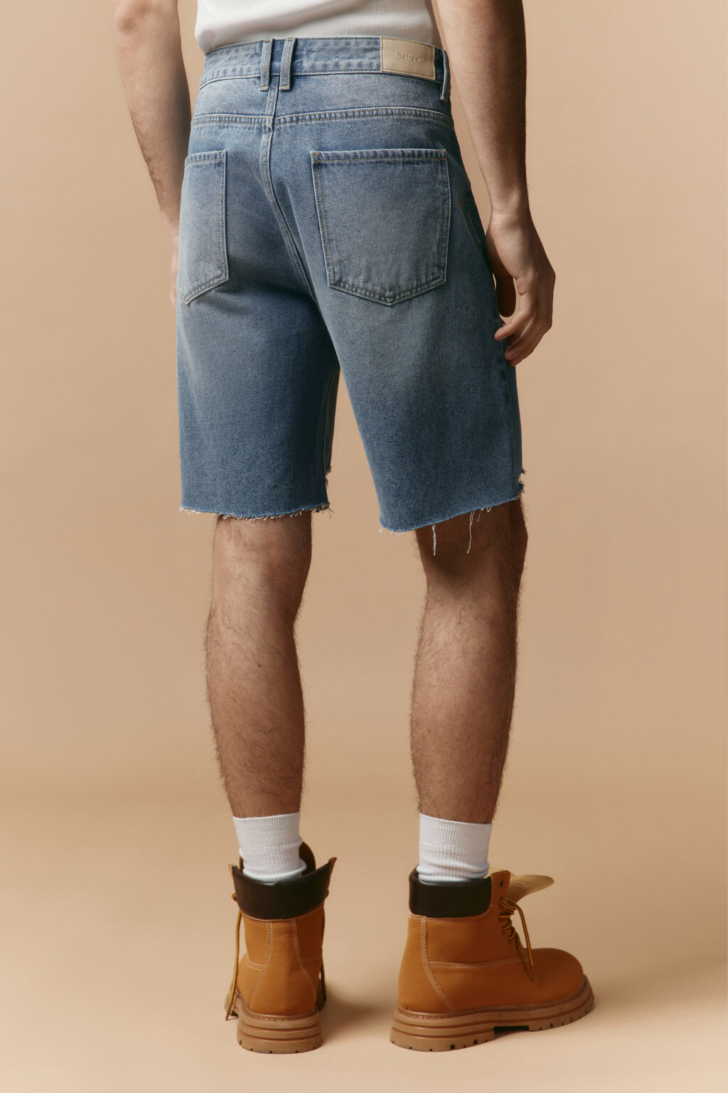 Шорты джинсовые рваные - цвет голубой - 5