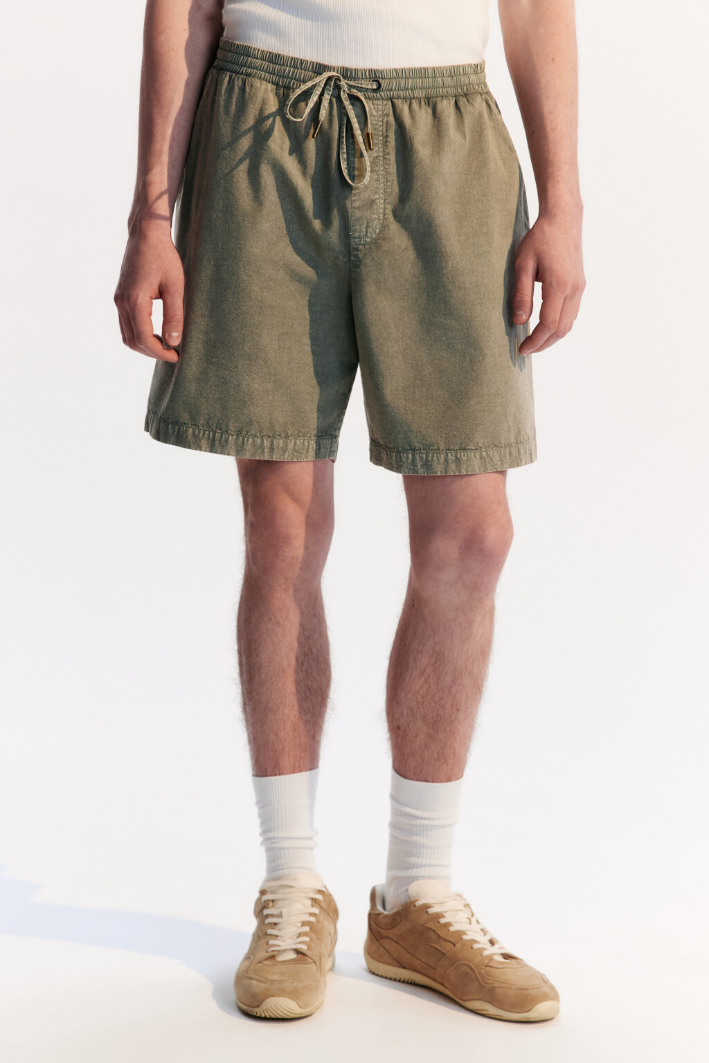 Шорты хлопковые с вареным эффектом - цвет зеленый - 3