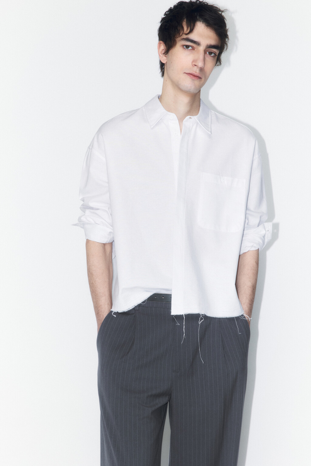 Рубашка хлопковая с обрезанными краями - цвет белый - 1