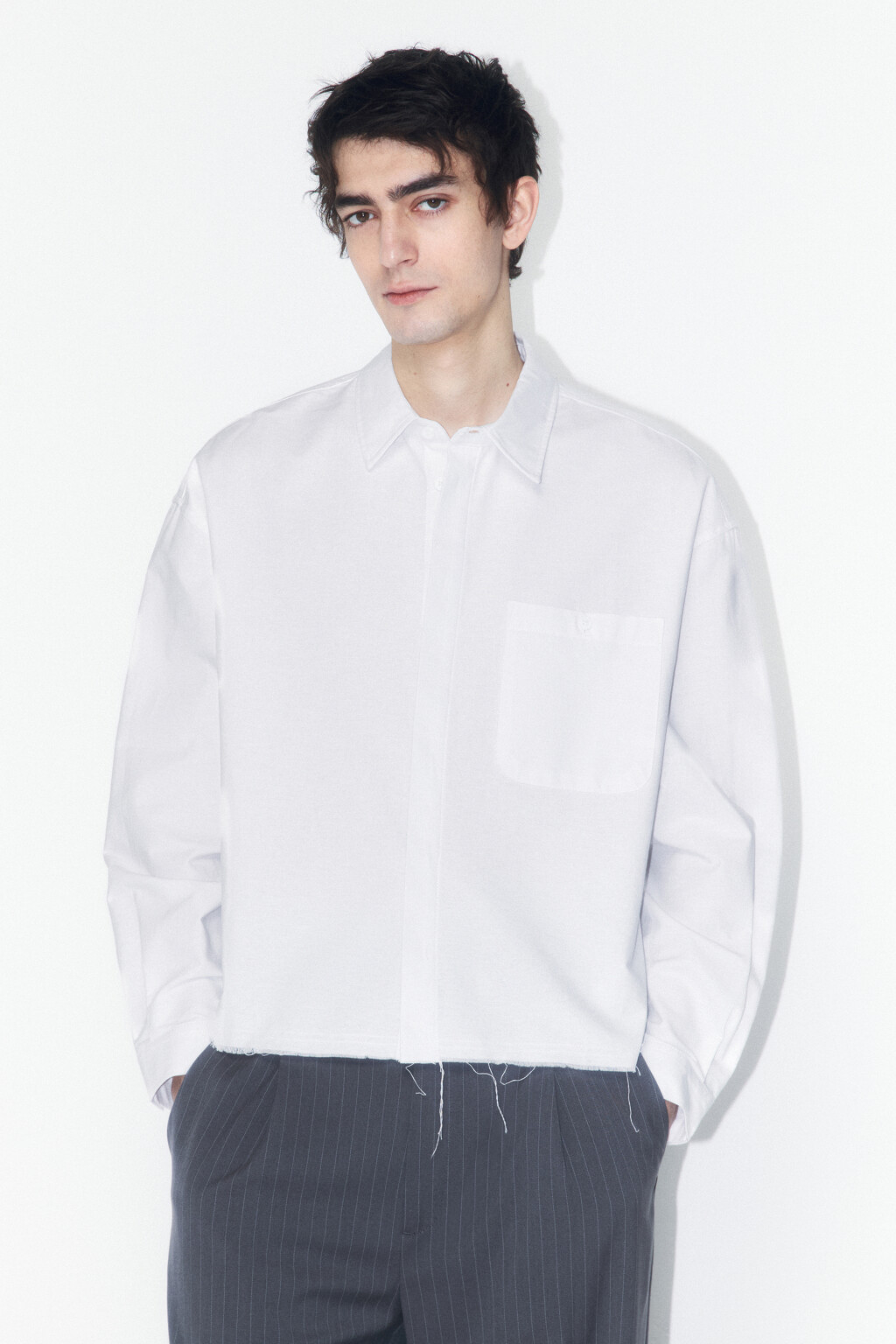 Рубашка хлопковая с обрезанными краями - цвет белый - 2