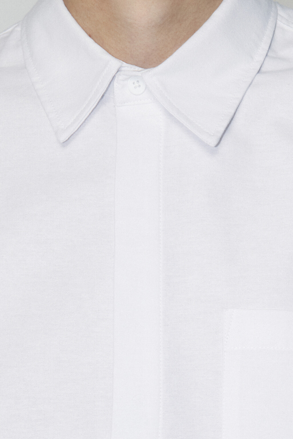 Рубашка хлопковая с обрезанными краями - цвет белый - 5