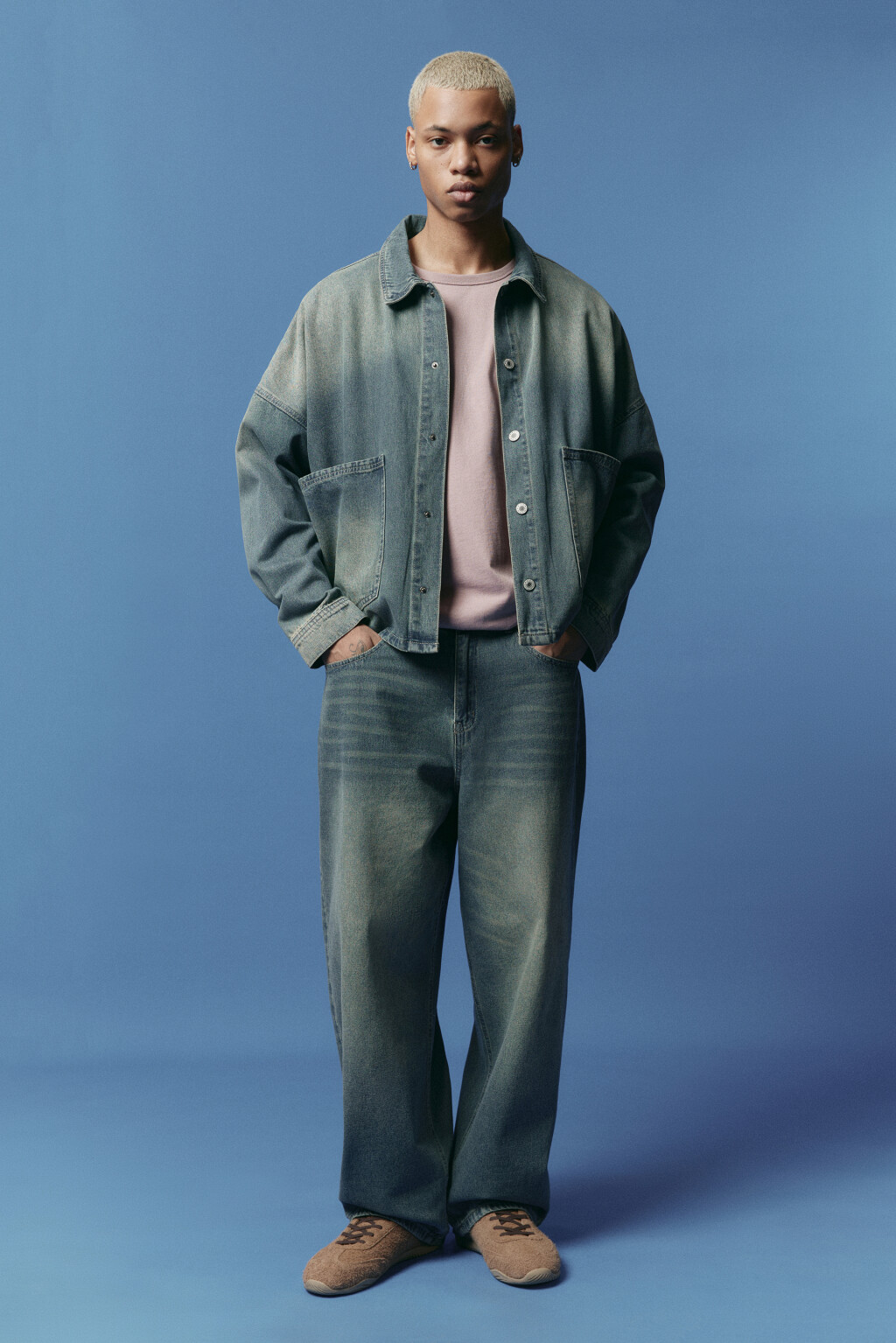 Рубашка джинсовая с накладными карманами - цвет голубой - 5