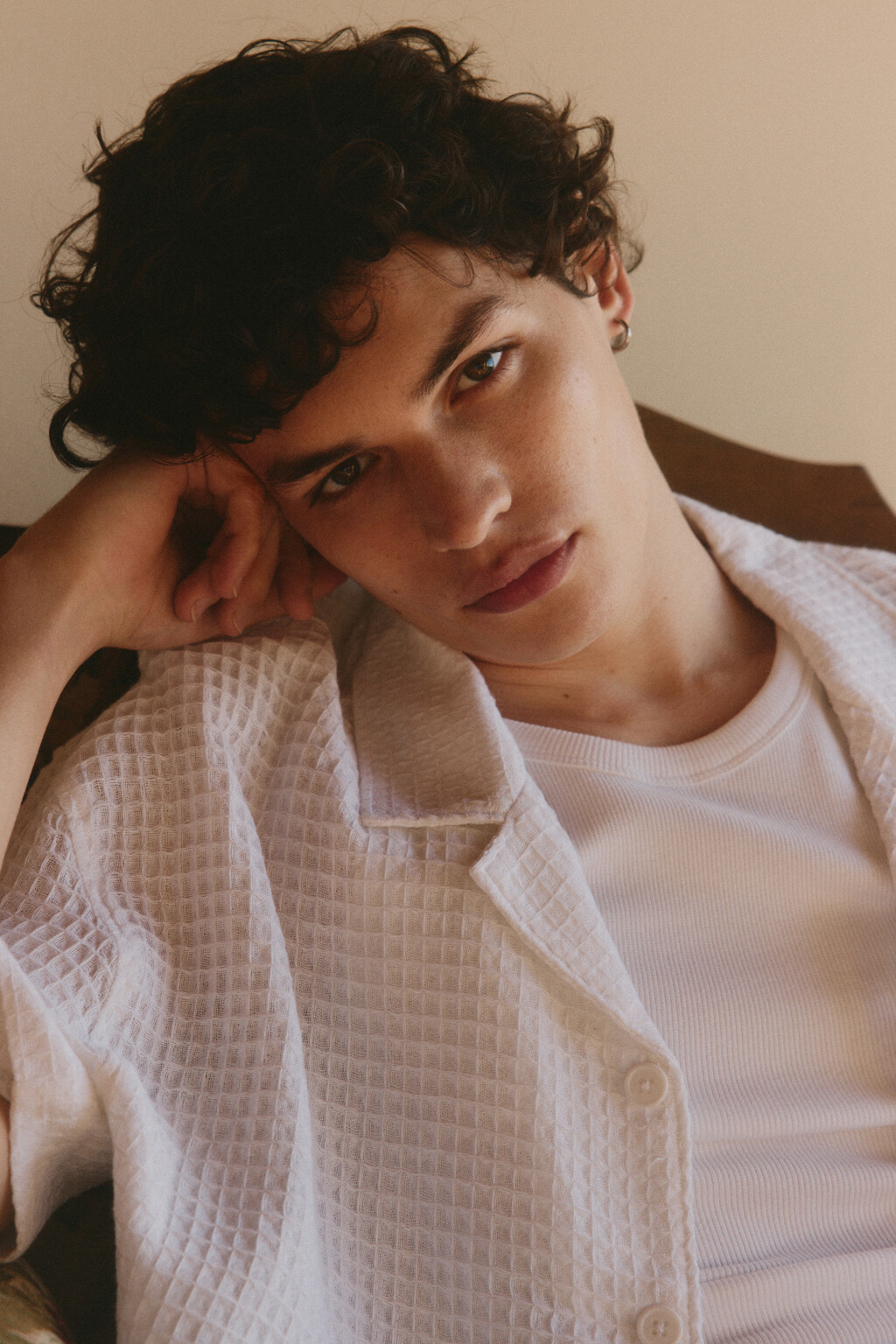 Рубашка хлопковая с вафельной фактурой - цвет белый - 7