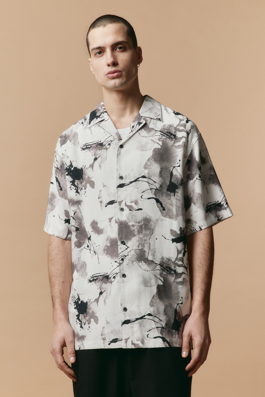 Рубашка вискозная с принтом - цвет черный - 2