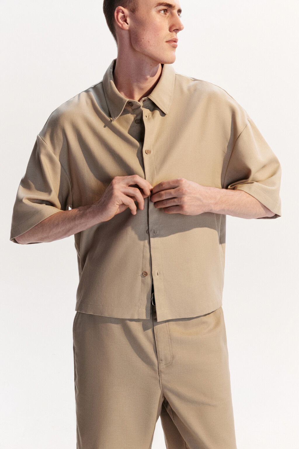 Рубашка льняная с коротким рукавом - цвет коричневый - 2
