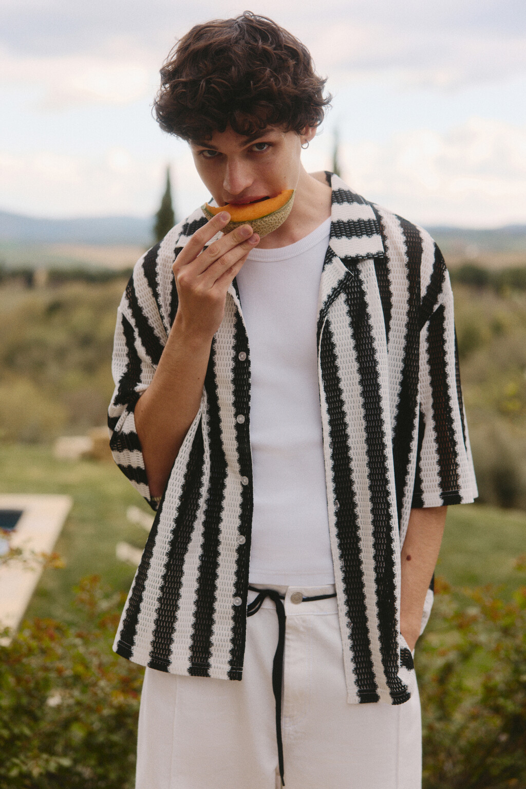 Рубашка ажурная в полоску - цвет черный - 8