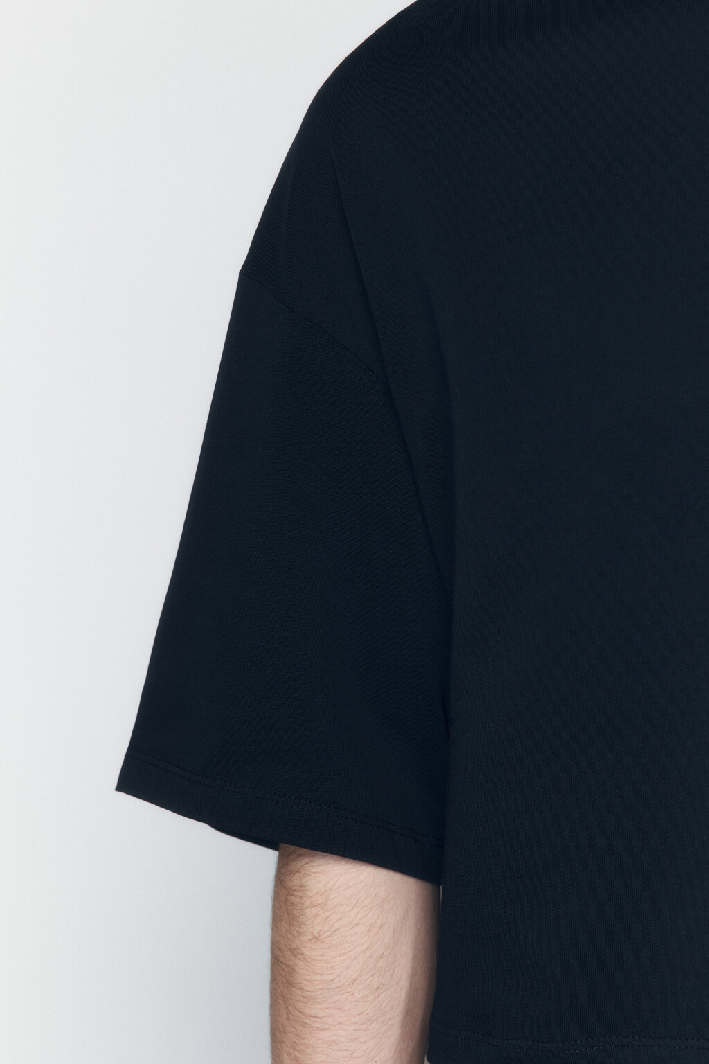 Футболка оверсайз из плотного хлопка - цвет черный - 6