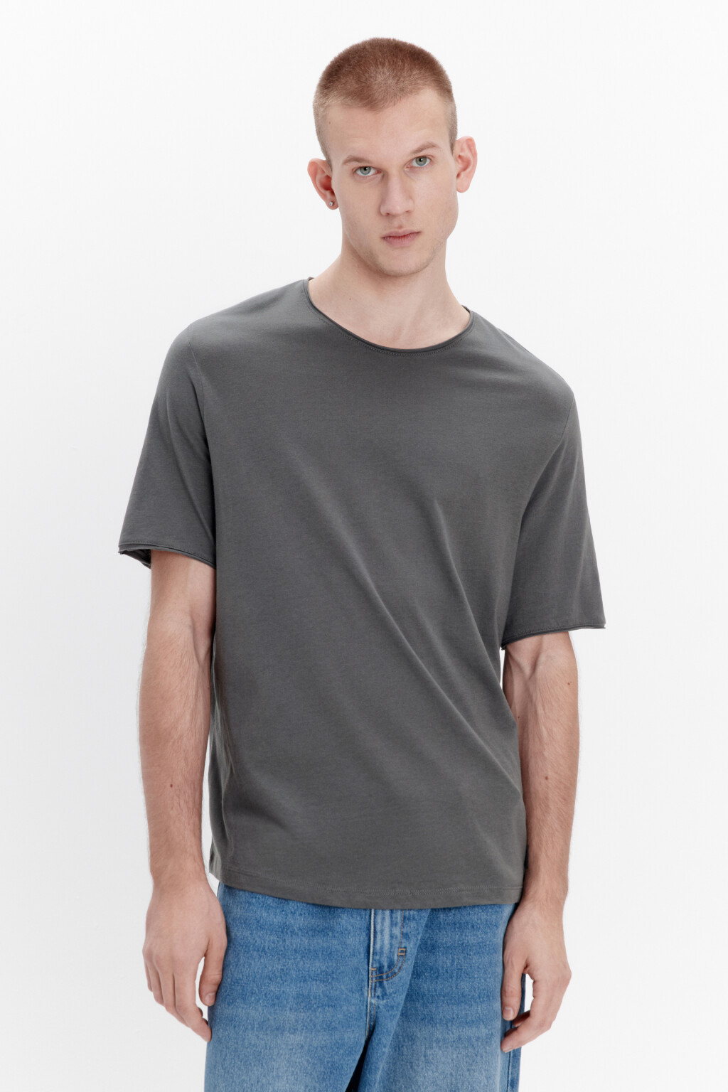 Футболка хлопковая с открытыми срезами - цвет серый - 2