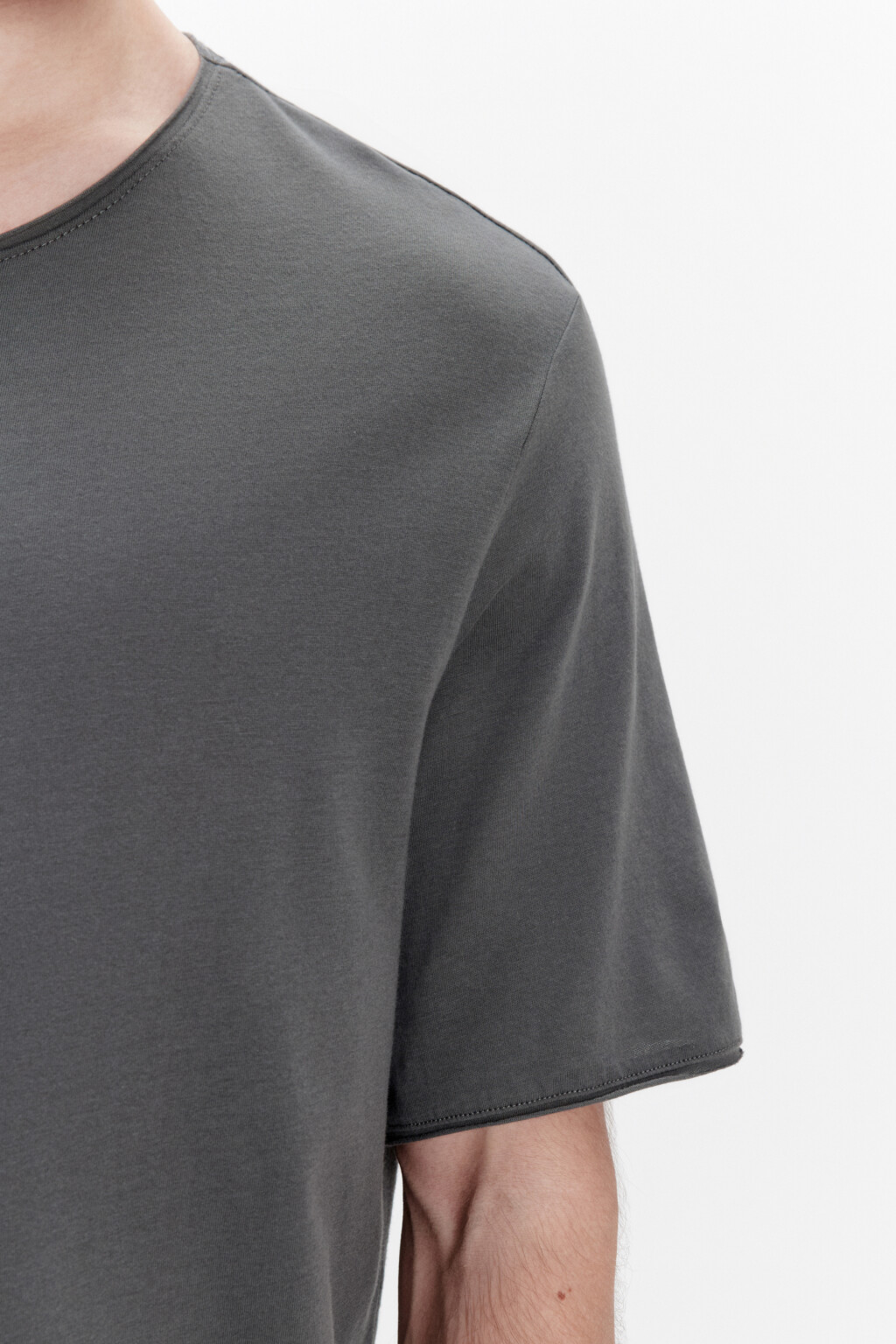 Футболка хлопковая с открытыми срезами - цвет серый - 6