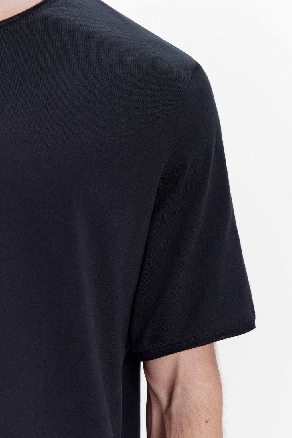 Футболка хлопковая с открытыми срезами - цвет черный - 6