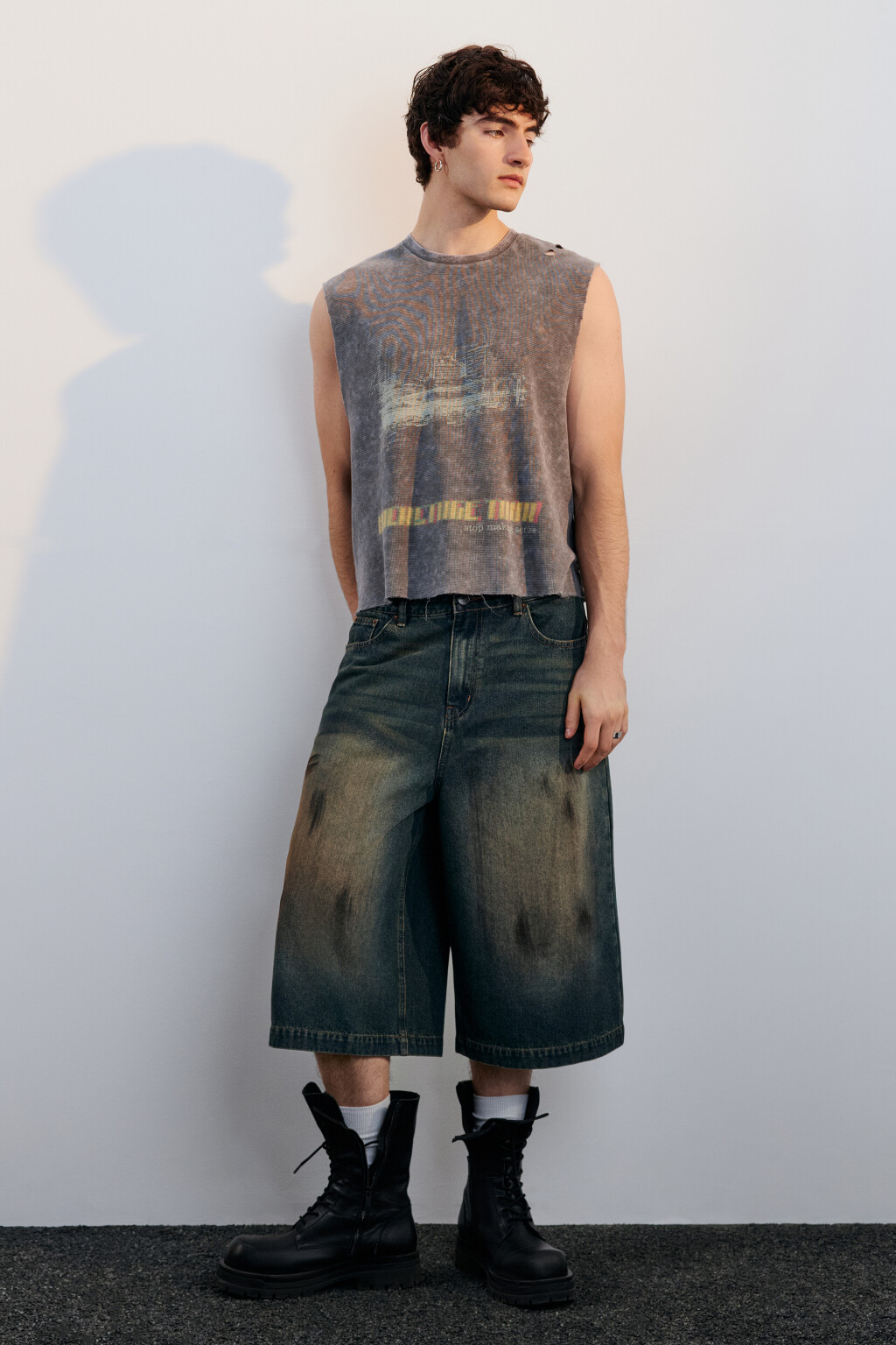 Майка рваная с обрезанными краями - цвет серый - 5