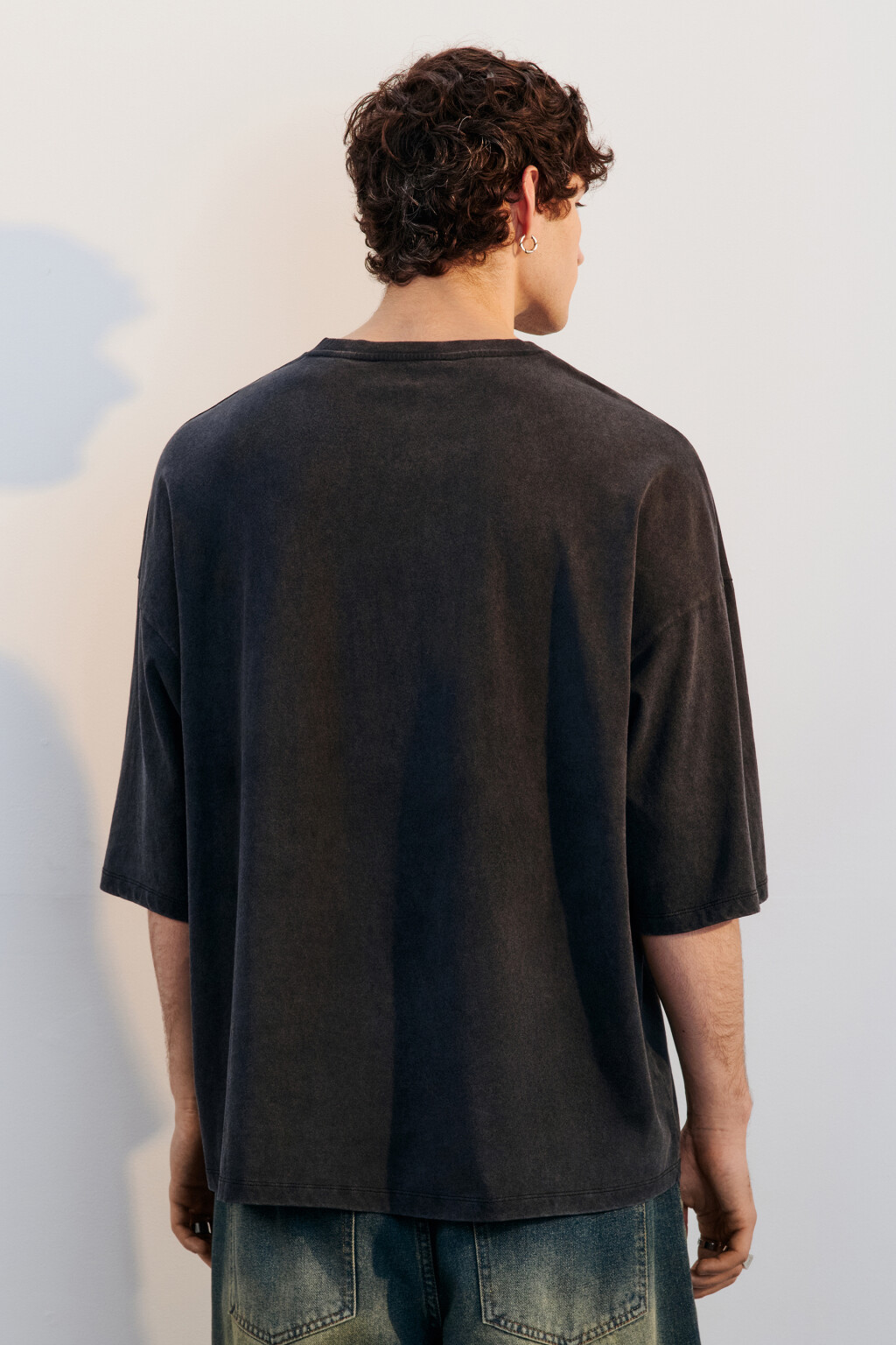 Футболка oversize вареная с принтом - цвет черный - 4