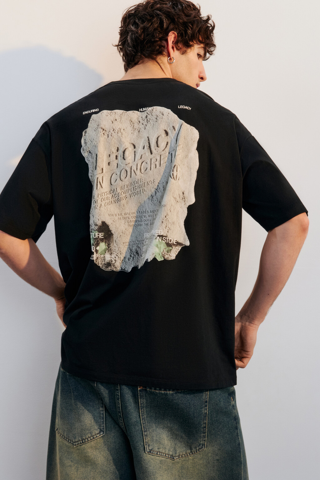 Футболка хлопковая с принтом - цвет черный - 1