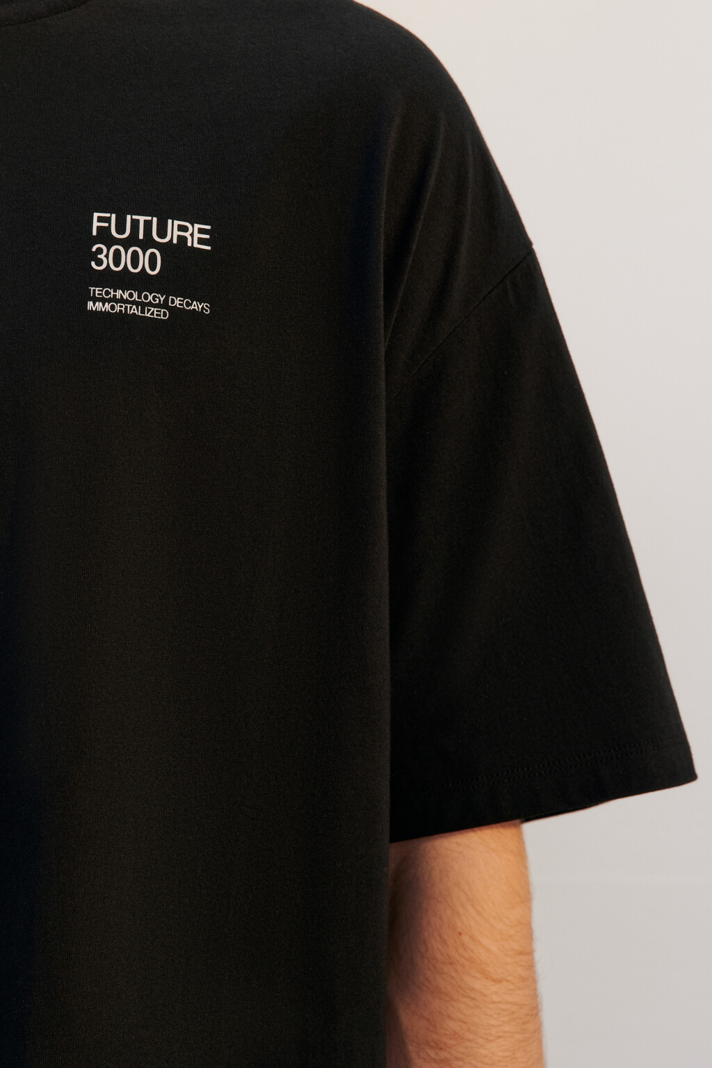Футболка хлопковая с принтом - цвет черный - 6