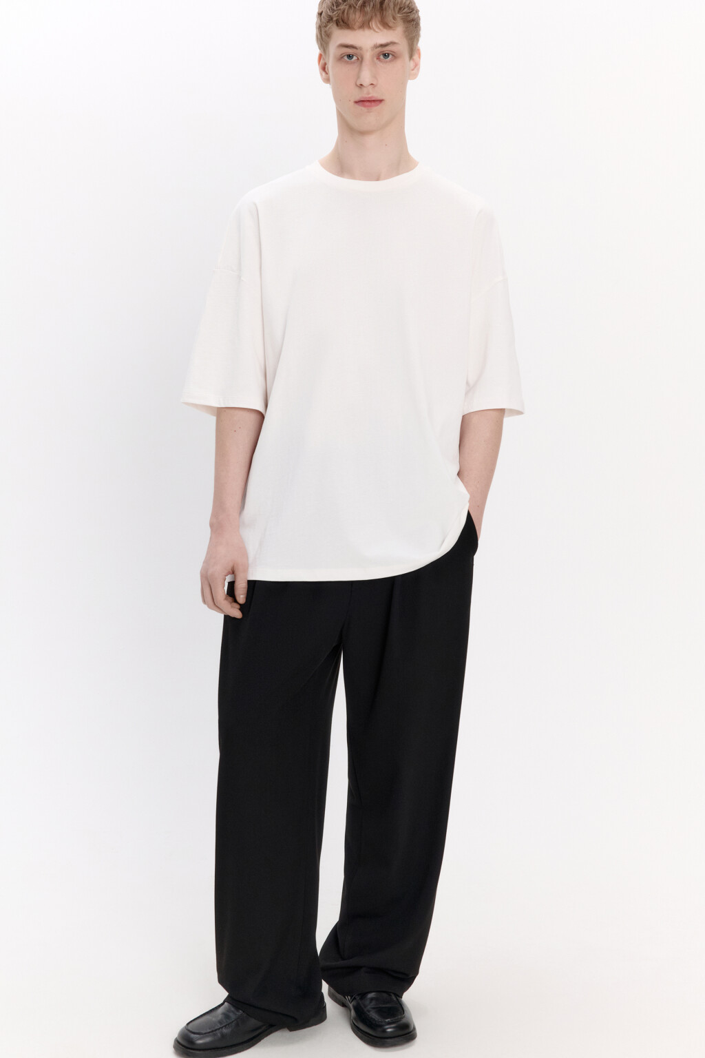 Футболка oversize из плотного хлопка - цвет белый - 1