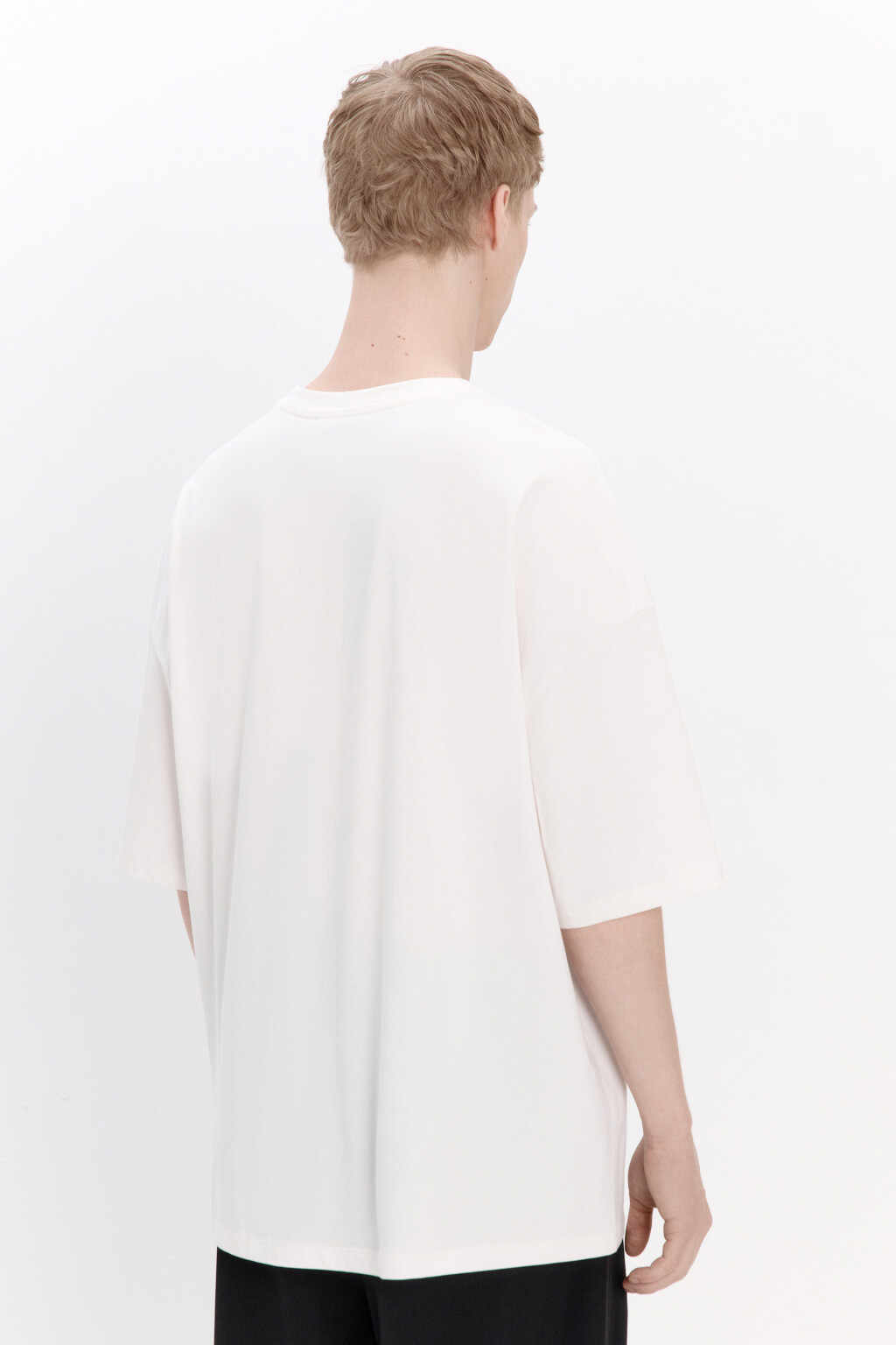 Футболка oversize из плотного хлопка - цвет белый - 4