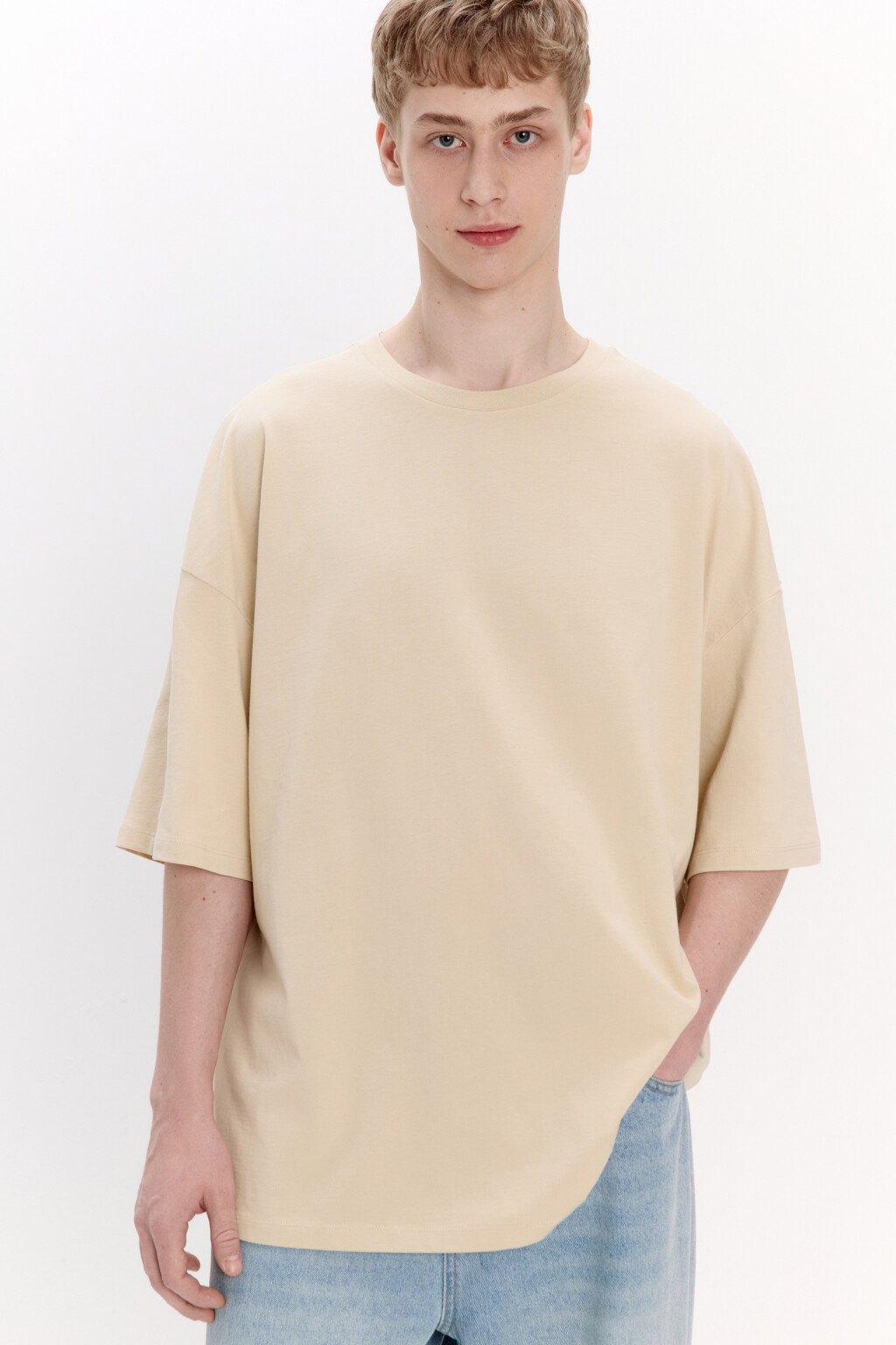 Футболка oversize из плотного хлопка - цвет бежевый - 2