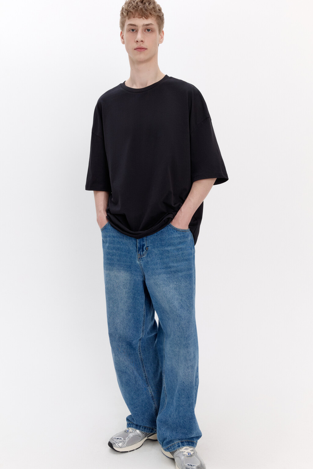 Футболка oversize из плотного хлопка - цвет черный - 2